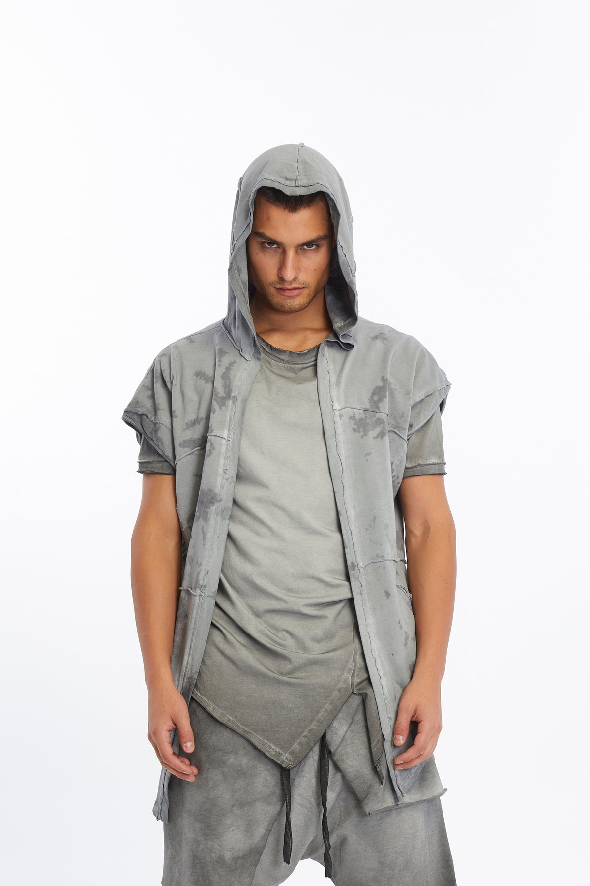 DIRTY STITCHED HOODED VEST