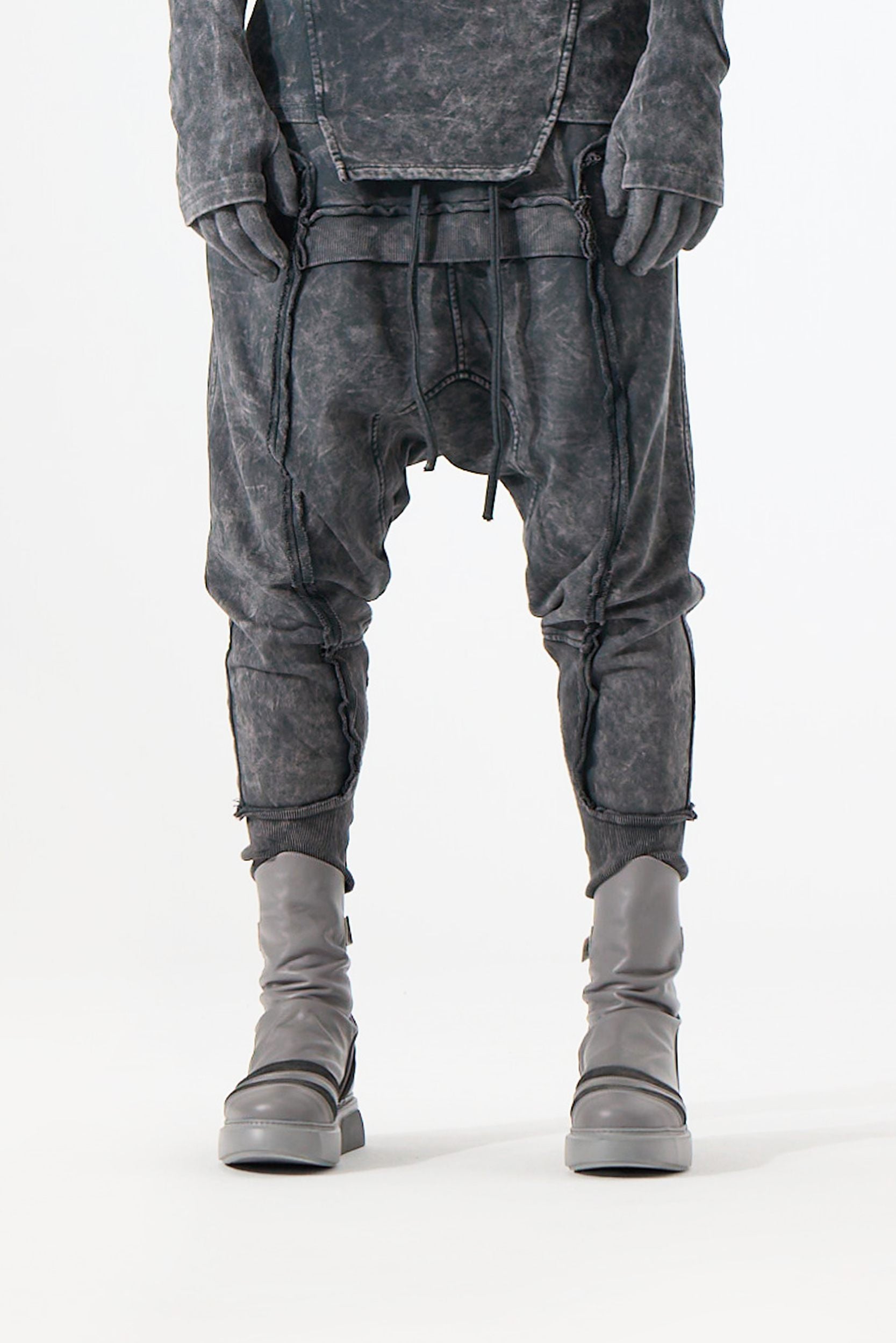 ACID BLACK PIECED PANT