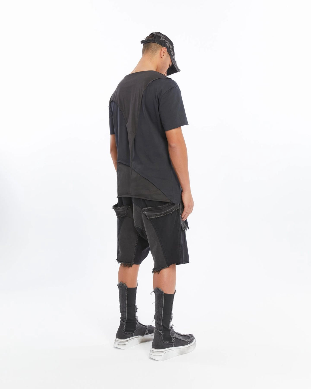 BLACK ACIMETRIAL PATCH T-SHIRT