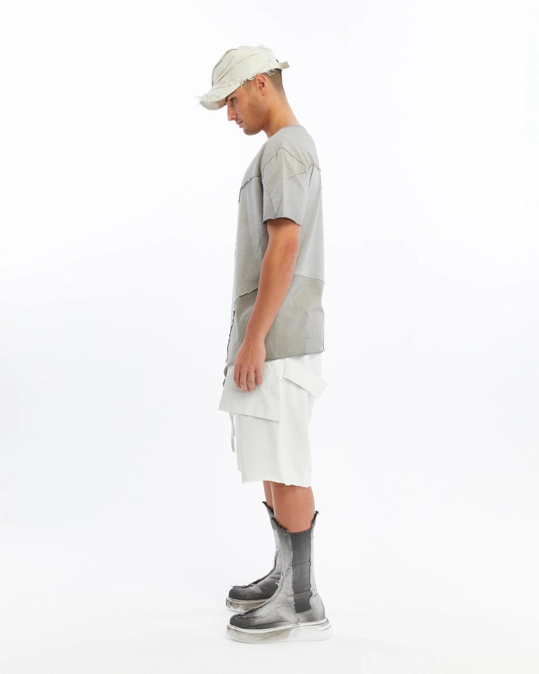 GREY ACIMETRICAL PATCH T-SHIRT