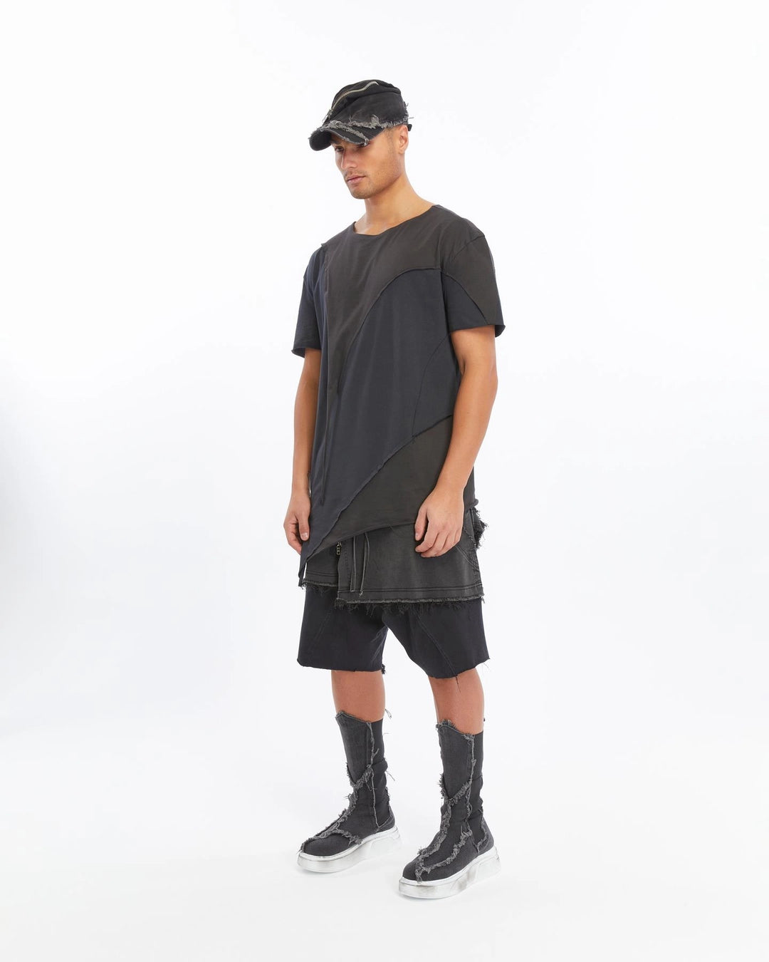 BLACK ACIMETRIAL PATCH T-SHIRT