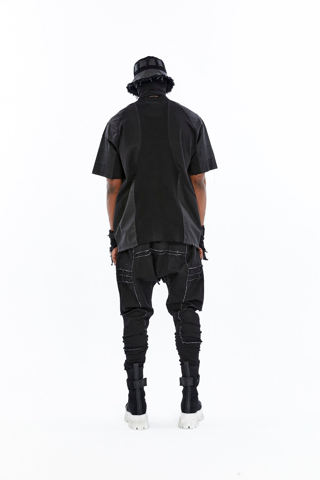 ARMOR T-SHIRT