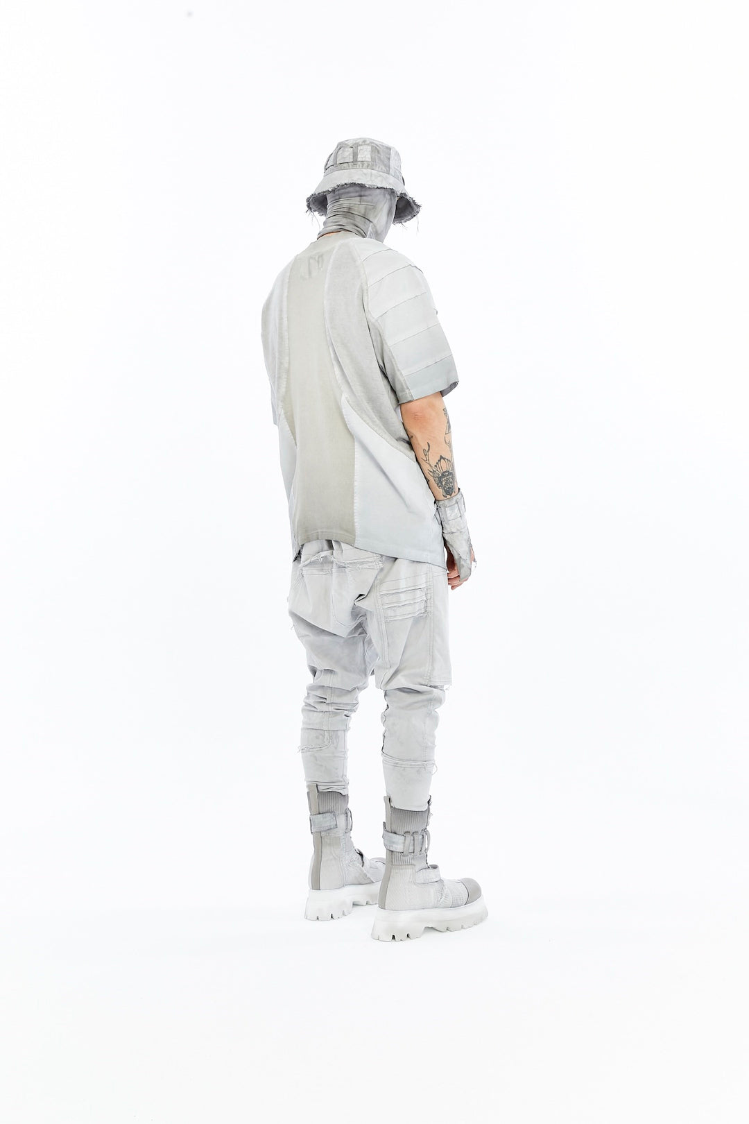 ARMOR T-SHIRT