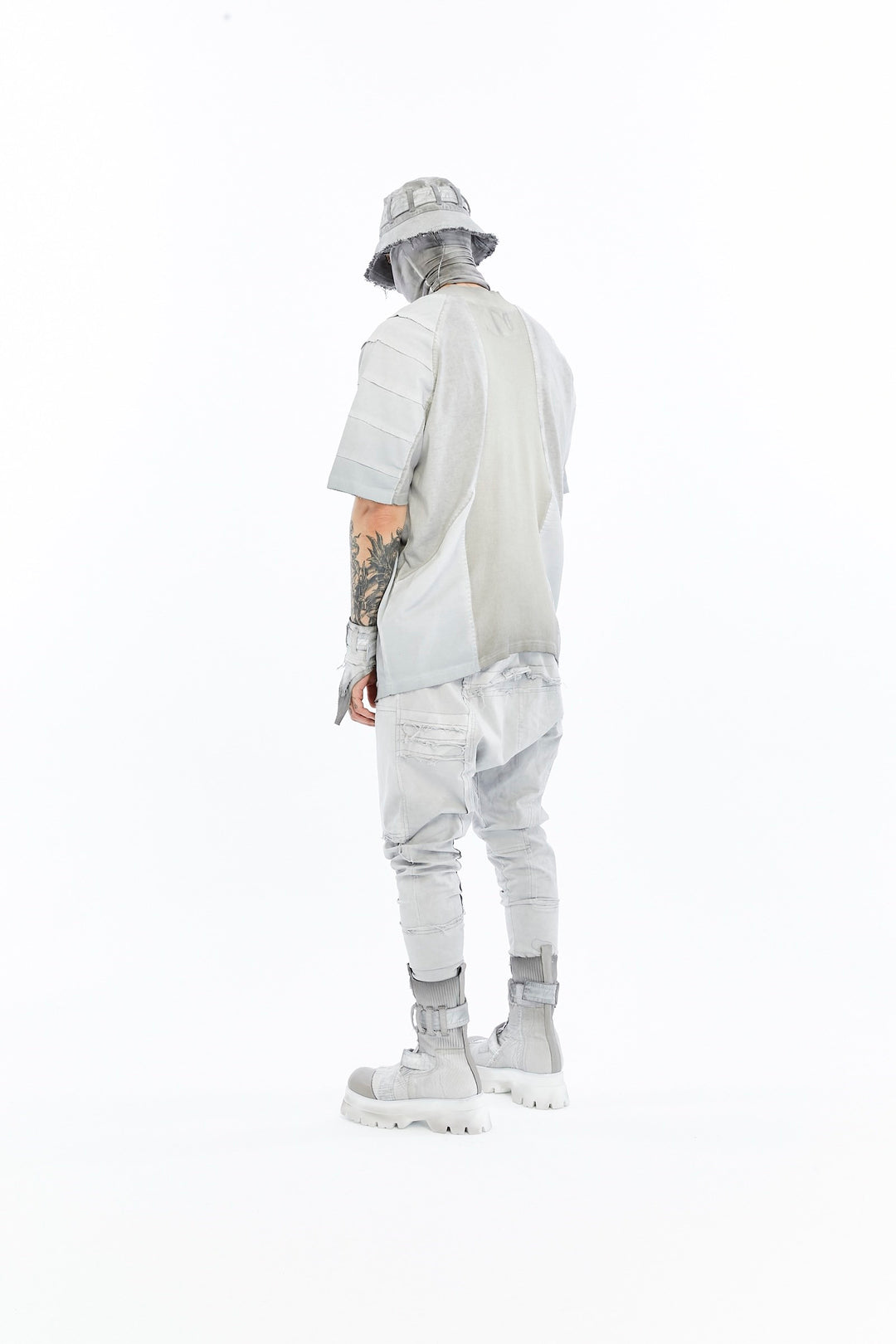 ARMOR T-SHIRT