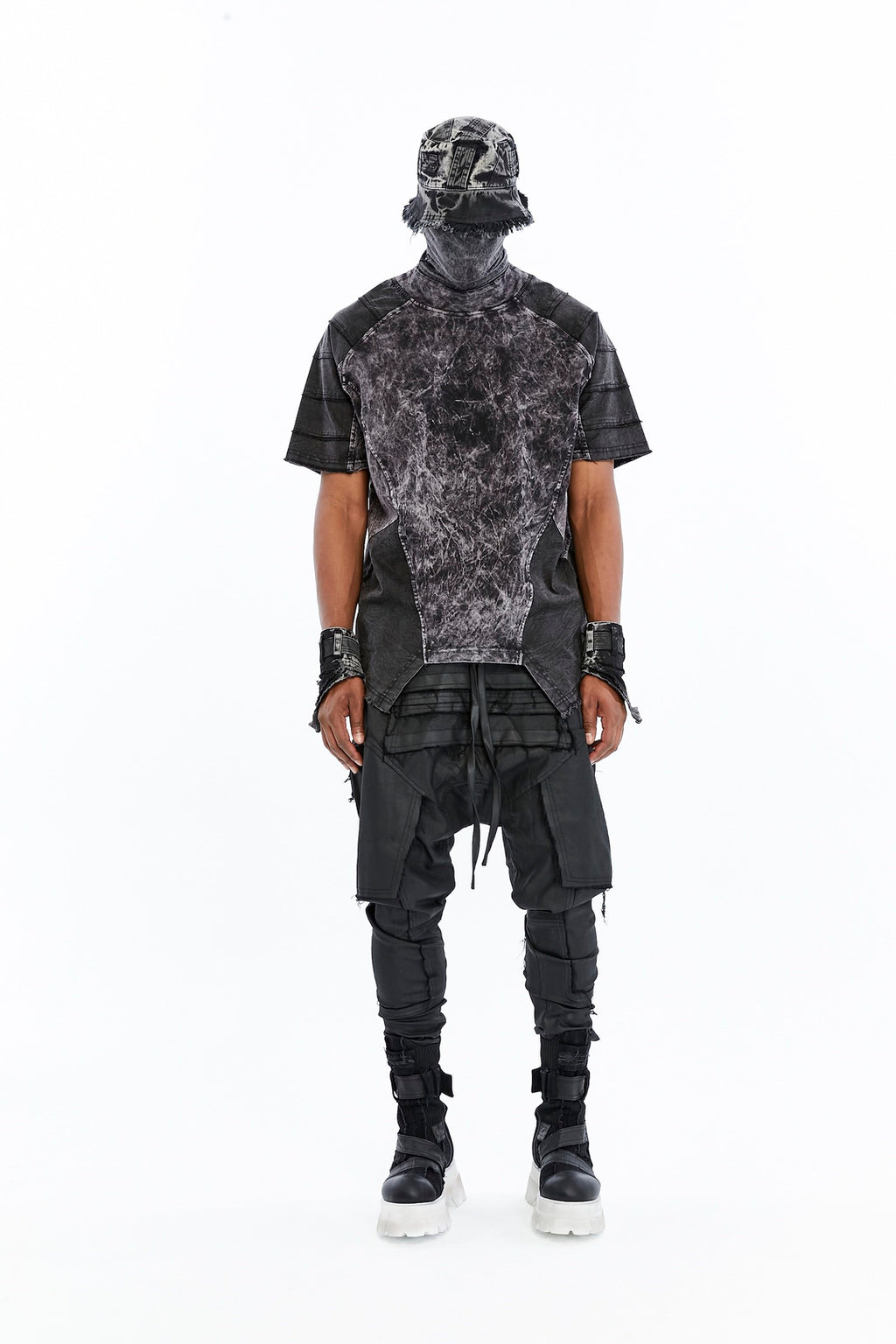 ARMOR T-SHIRT