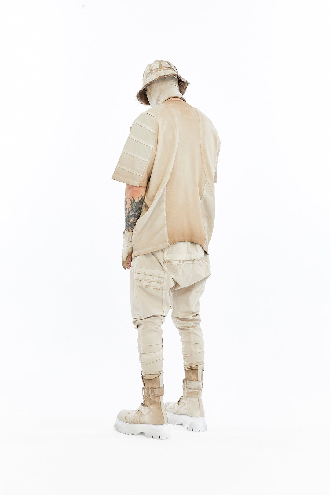 ARMOR T-SHIRT