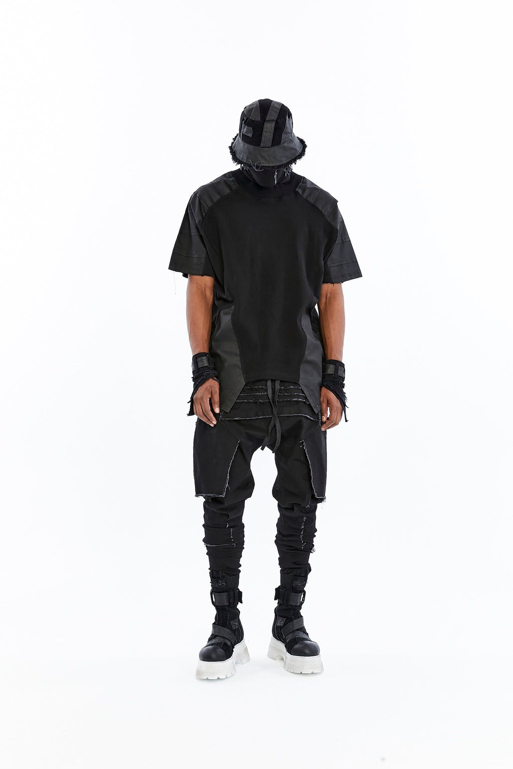ARMOR T-SHIRT