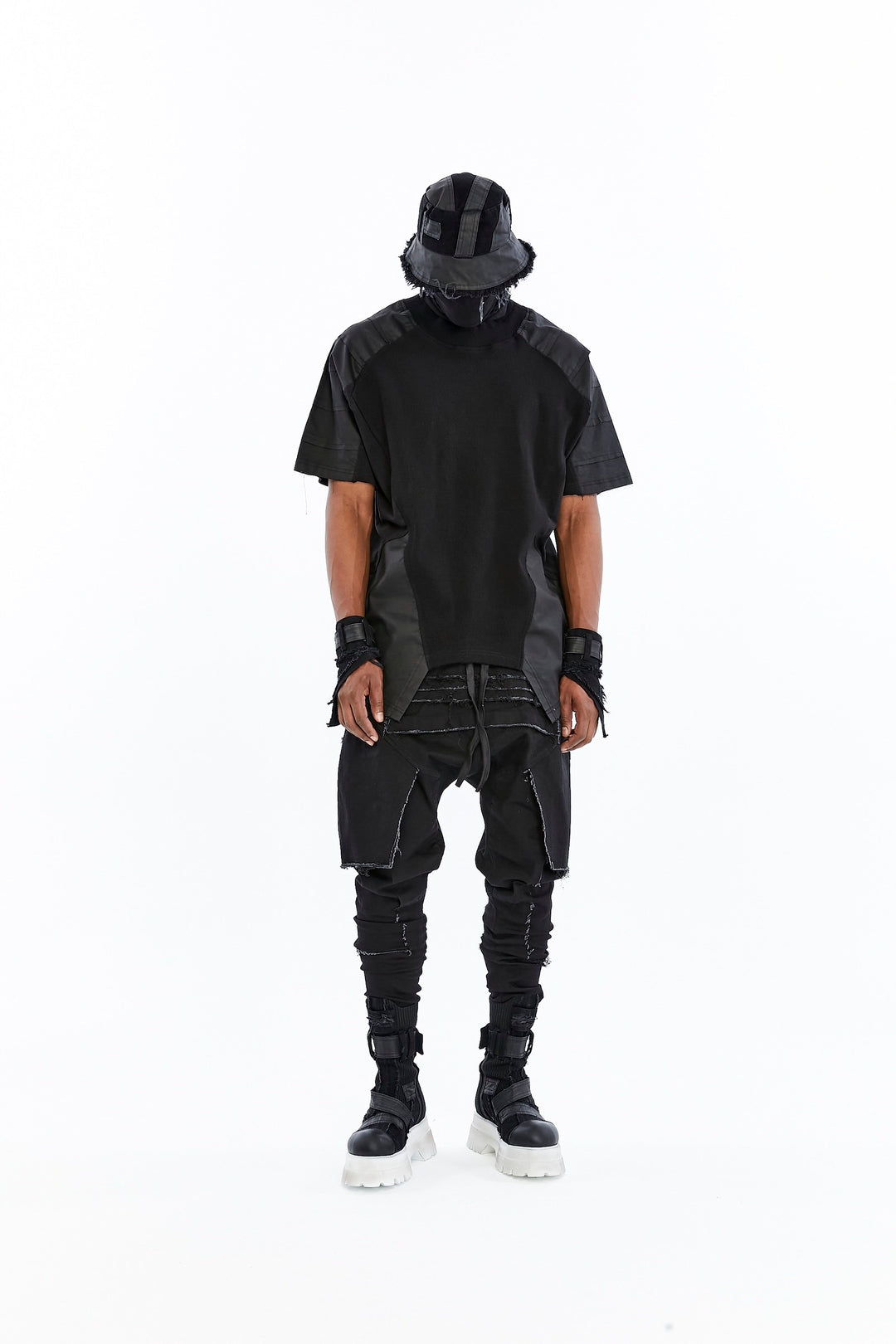 ARMOR T-SHIRT