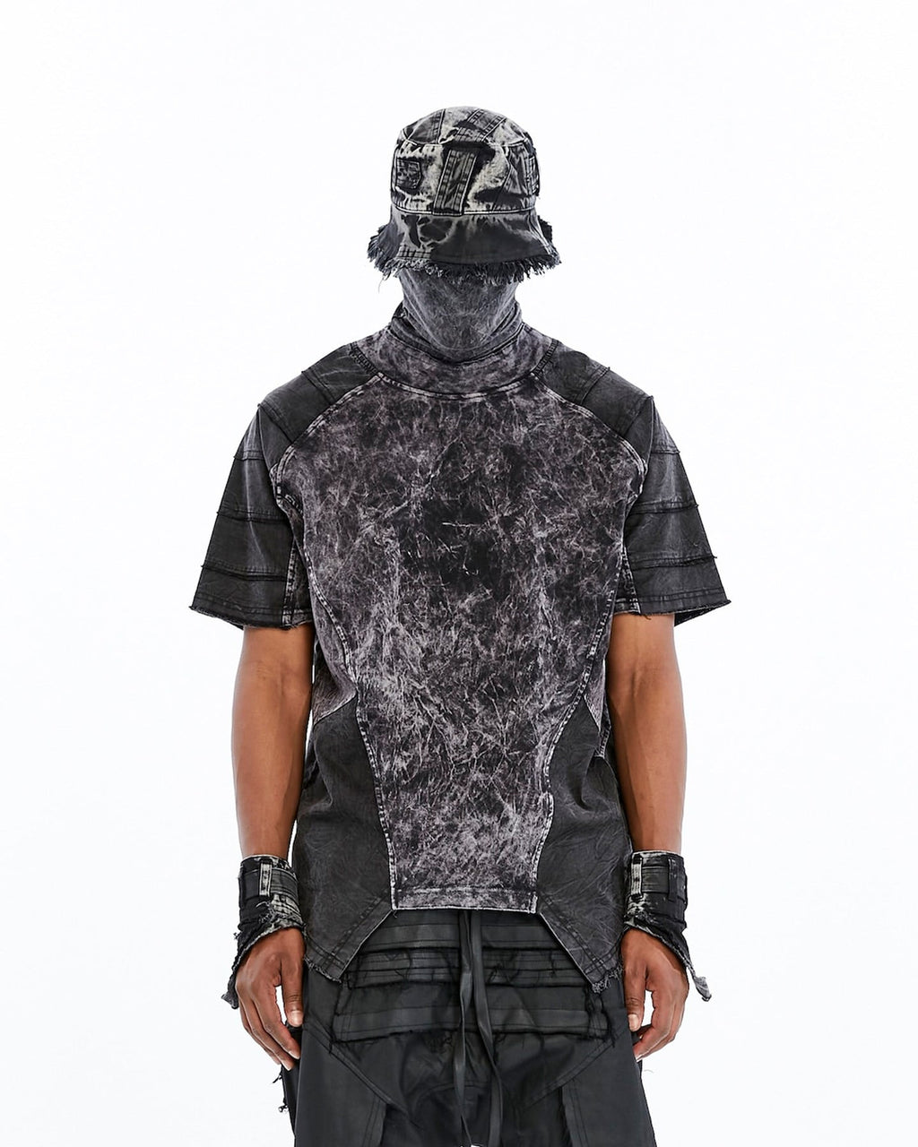 ARMOR T-SHIRT