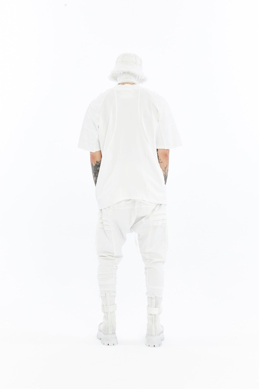 ARMOR T-SHIRT