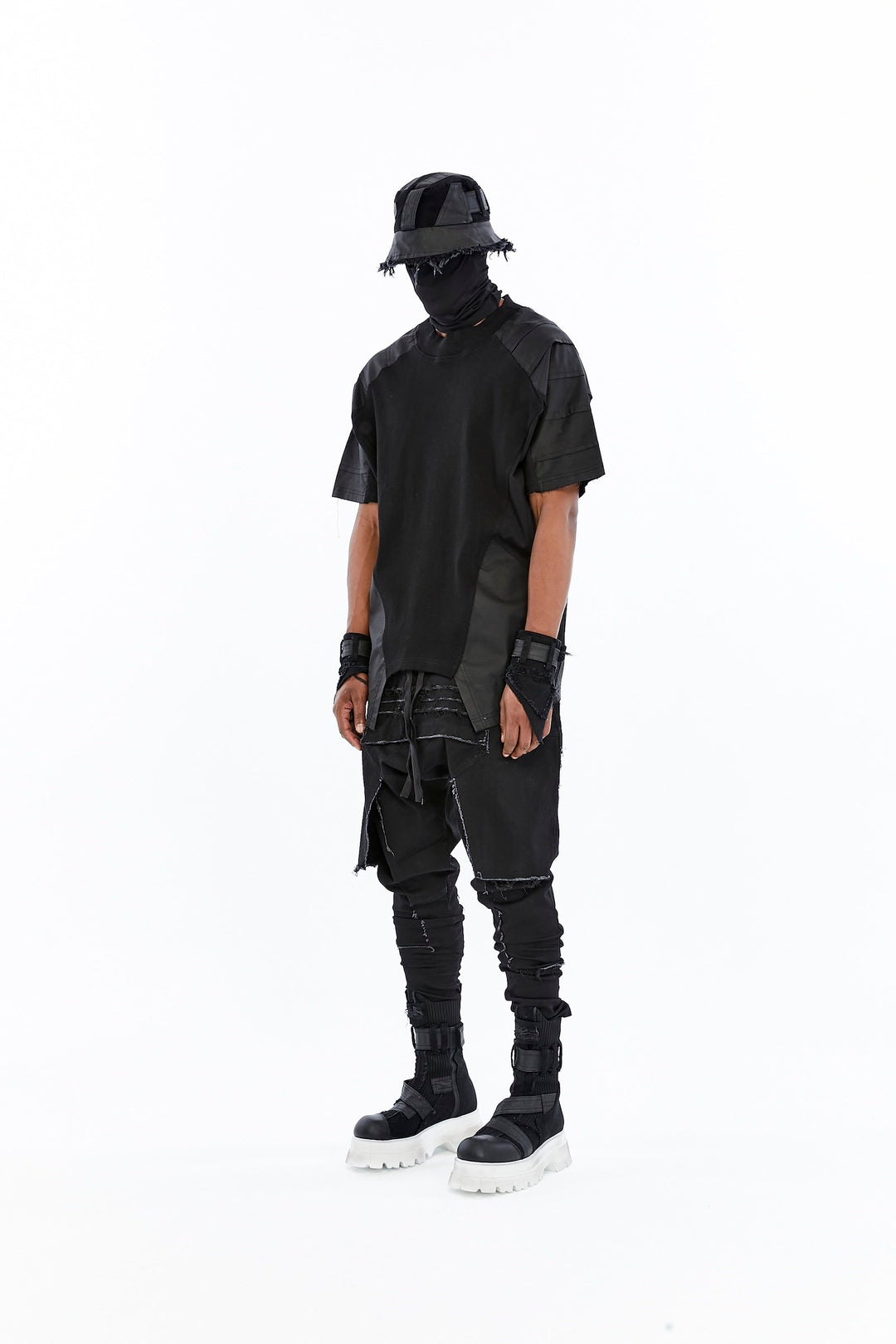 ARMOR T-SHIRT