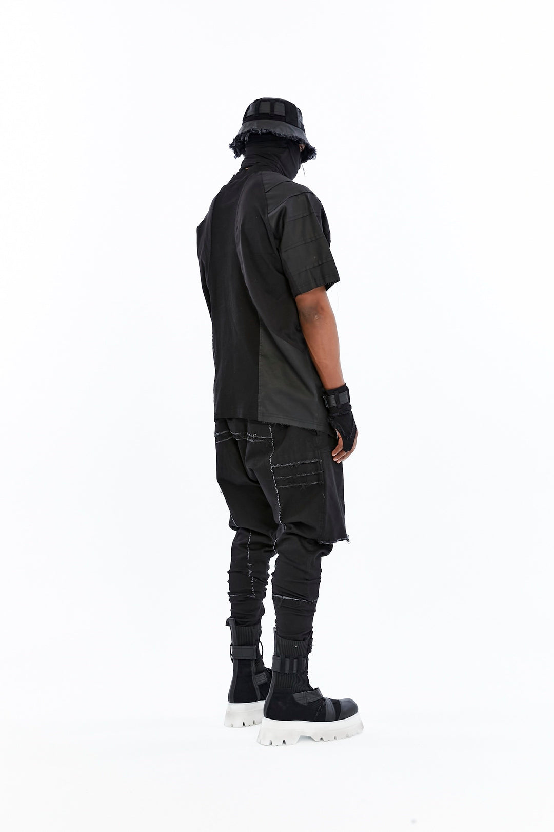 ARMOR T-SHIRT