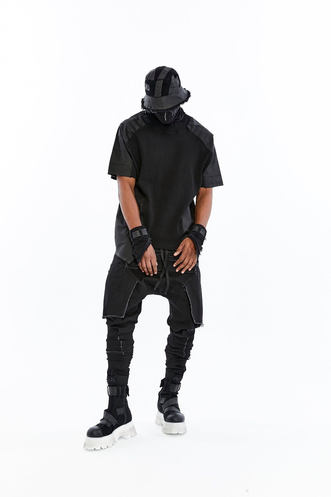 ARMOR T-SHIRT