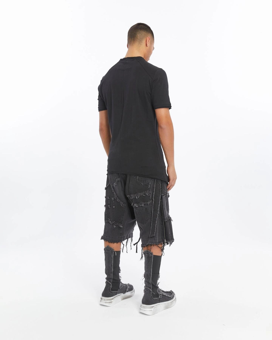 BLACK ASIMETRIC CUT T-SHIRT