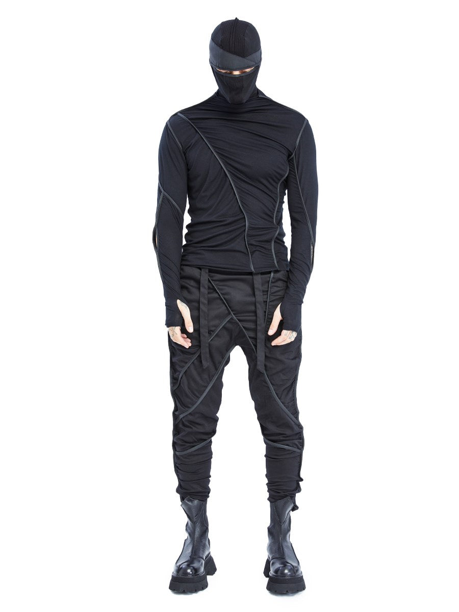 BROKEN LINE TURTLENECK TOP