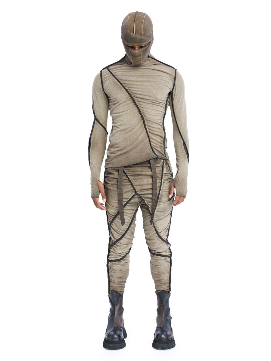 BROKEN LINE TURTLENECK TOP