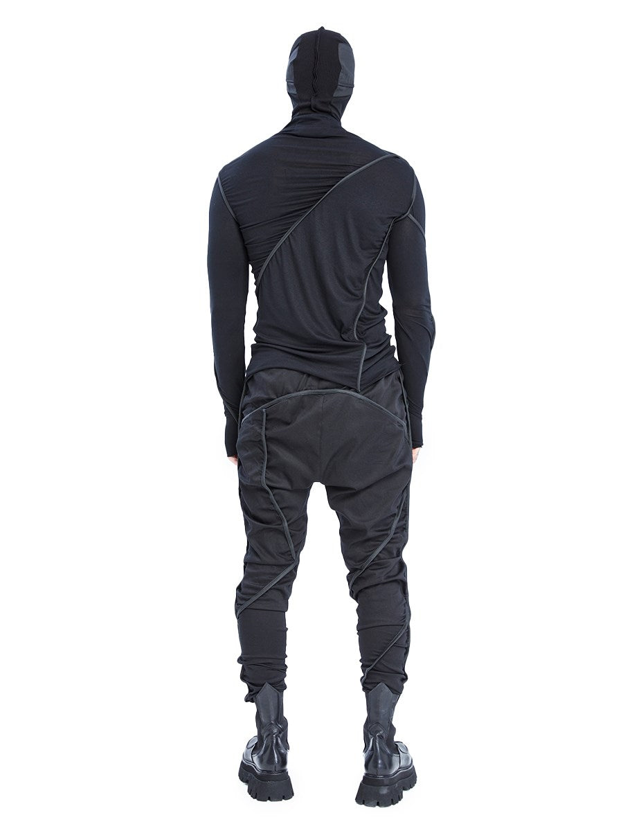BROKEN LINE TURTLENECK TOP