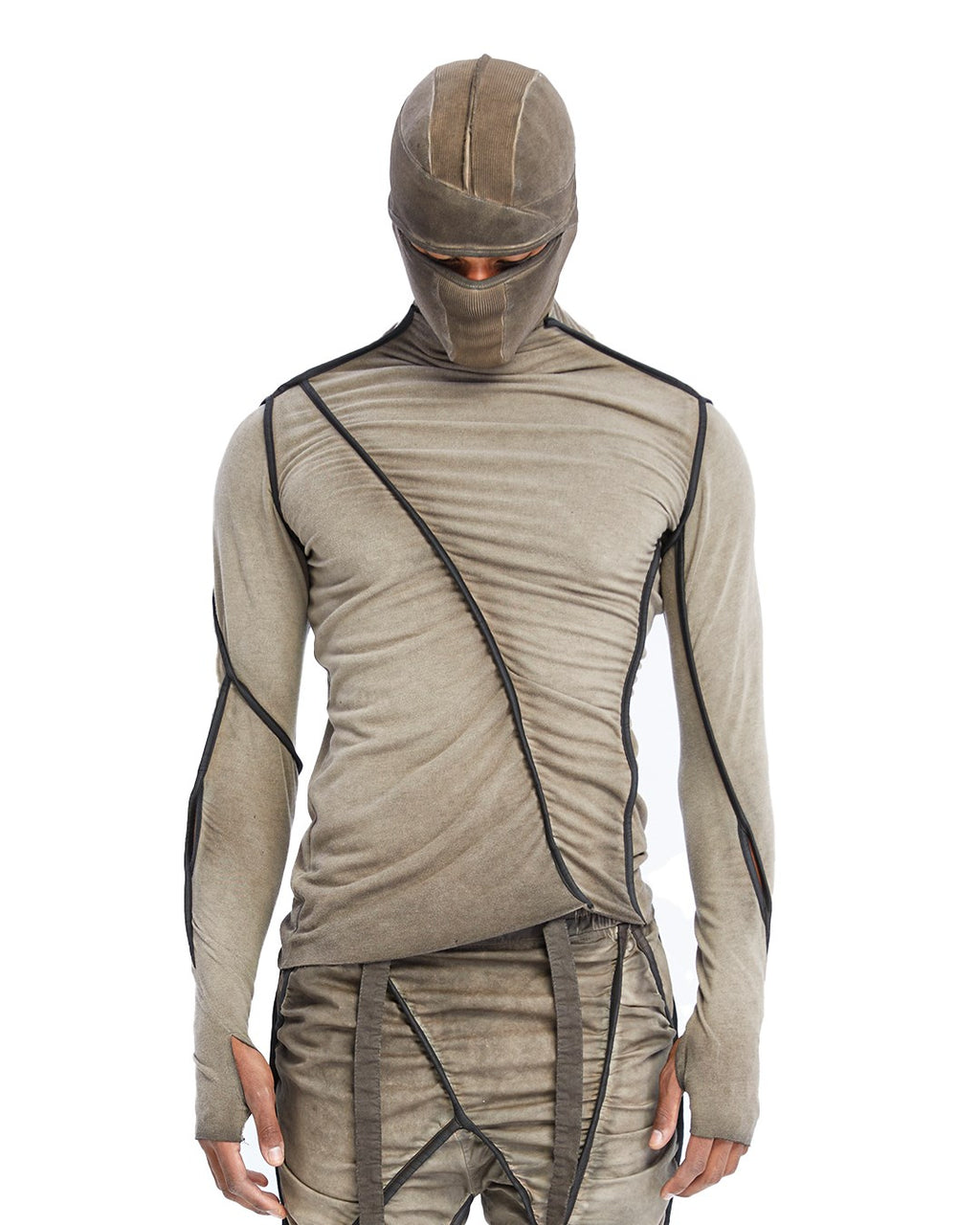 BROKEN LINE TURTLENECK TOP