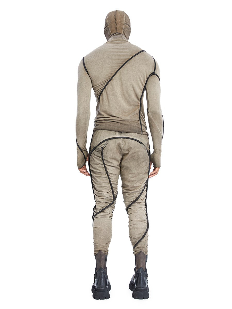 BROKEN LINE TURTLENECK TOP