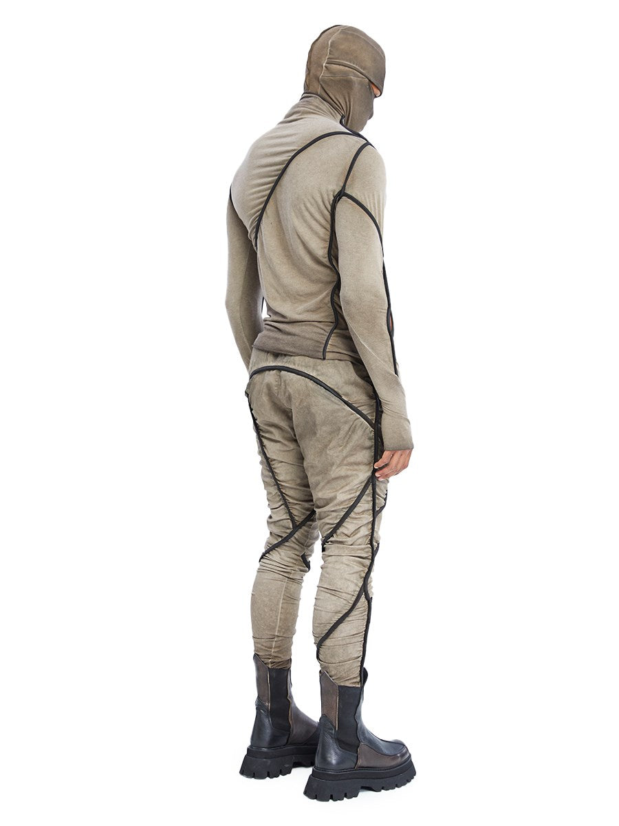 BROKEN LINE TURTLENECK TOP