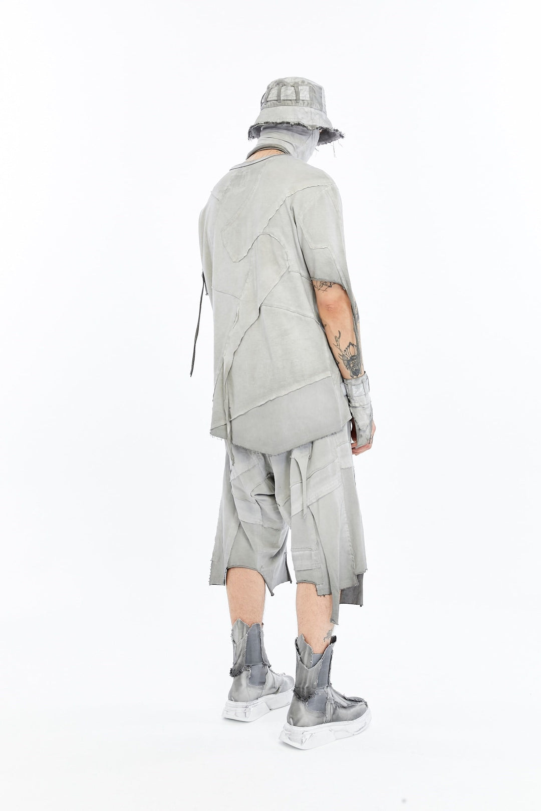 CROSSCUT T-SHIRT