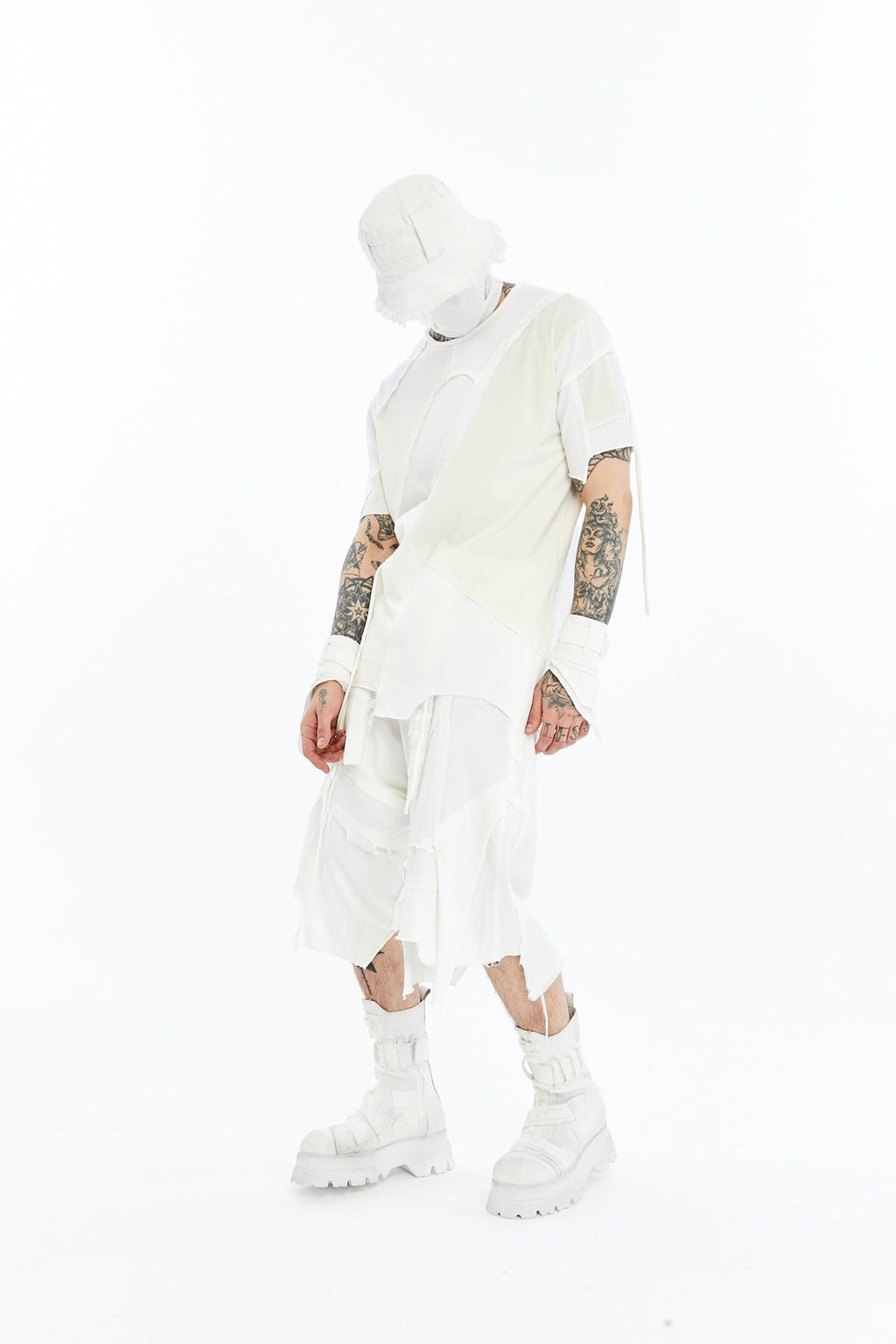 CROSSCUT T-SHIRT