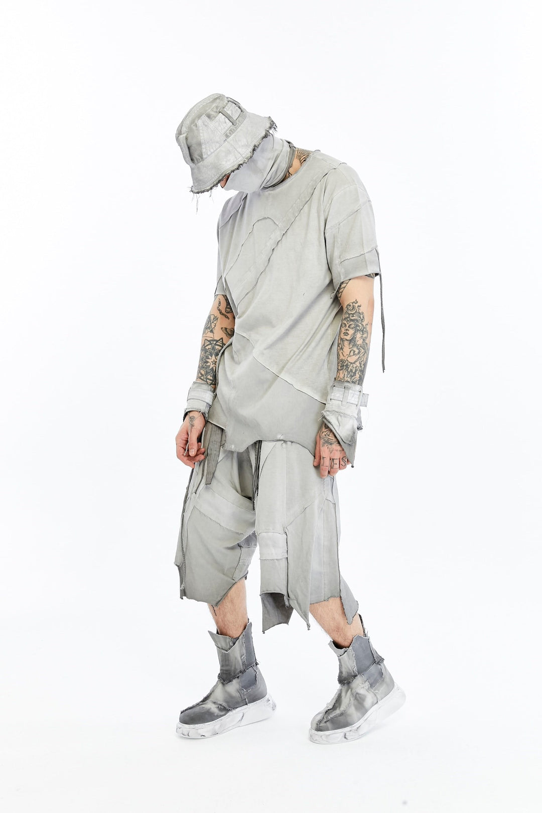 CROSSCUT T-SHIRT