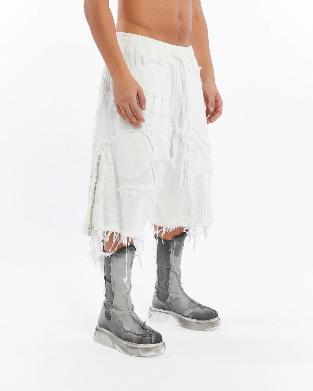 WHITE DIRTY PATCHED CAPRI