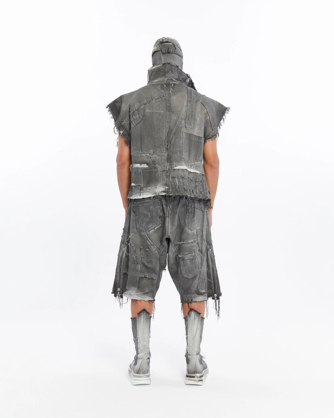 GREY DIRTY PIECED VEST