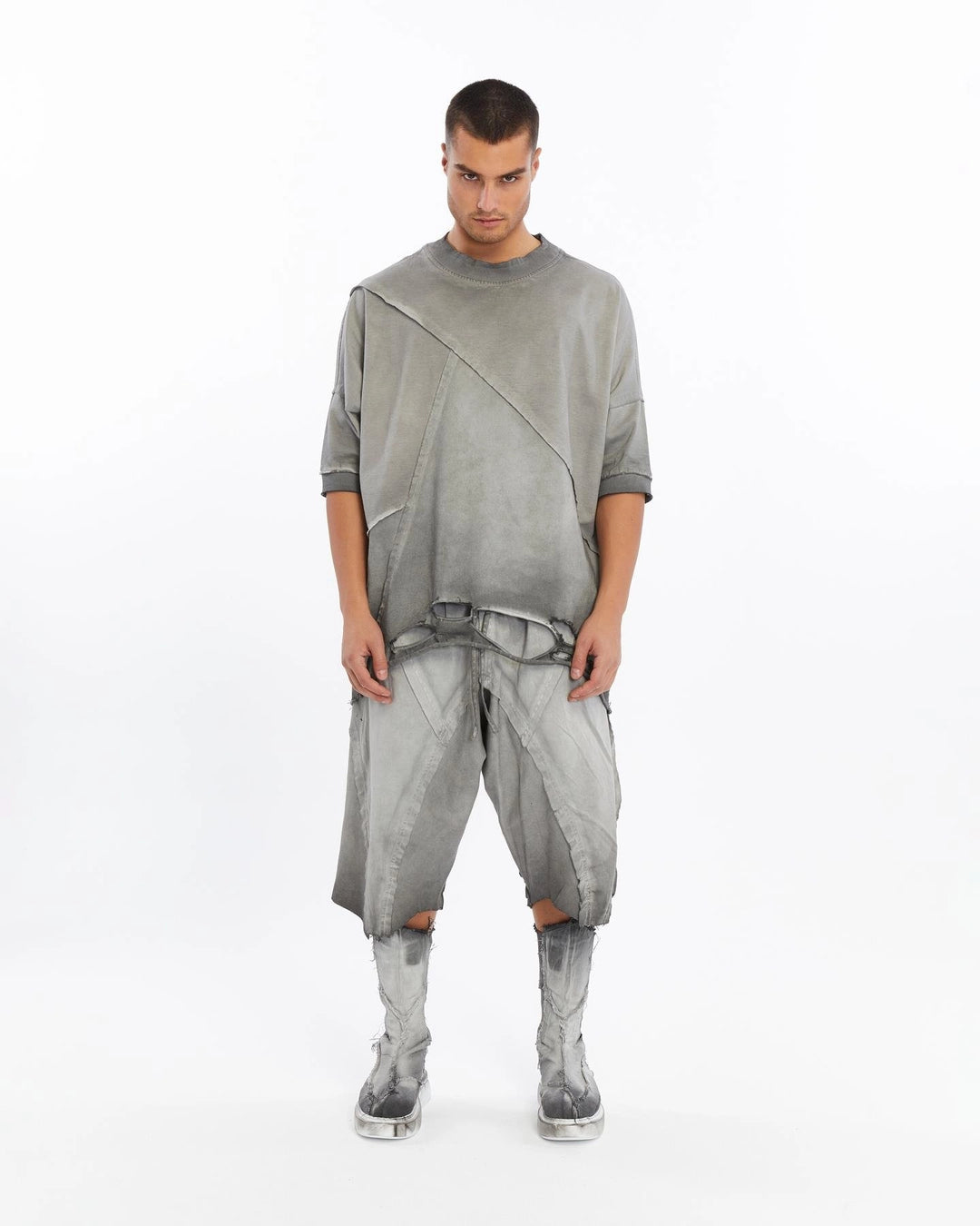 GREY DIRTY SEWING CAPRI