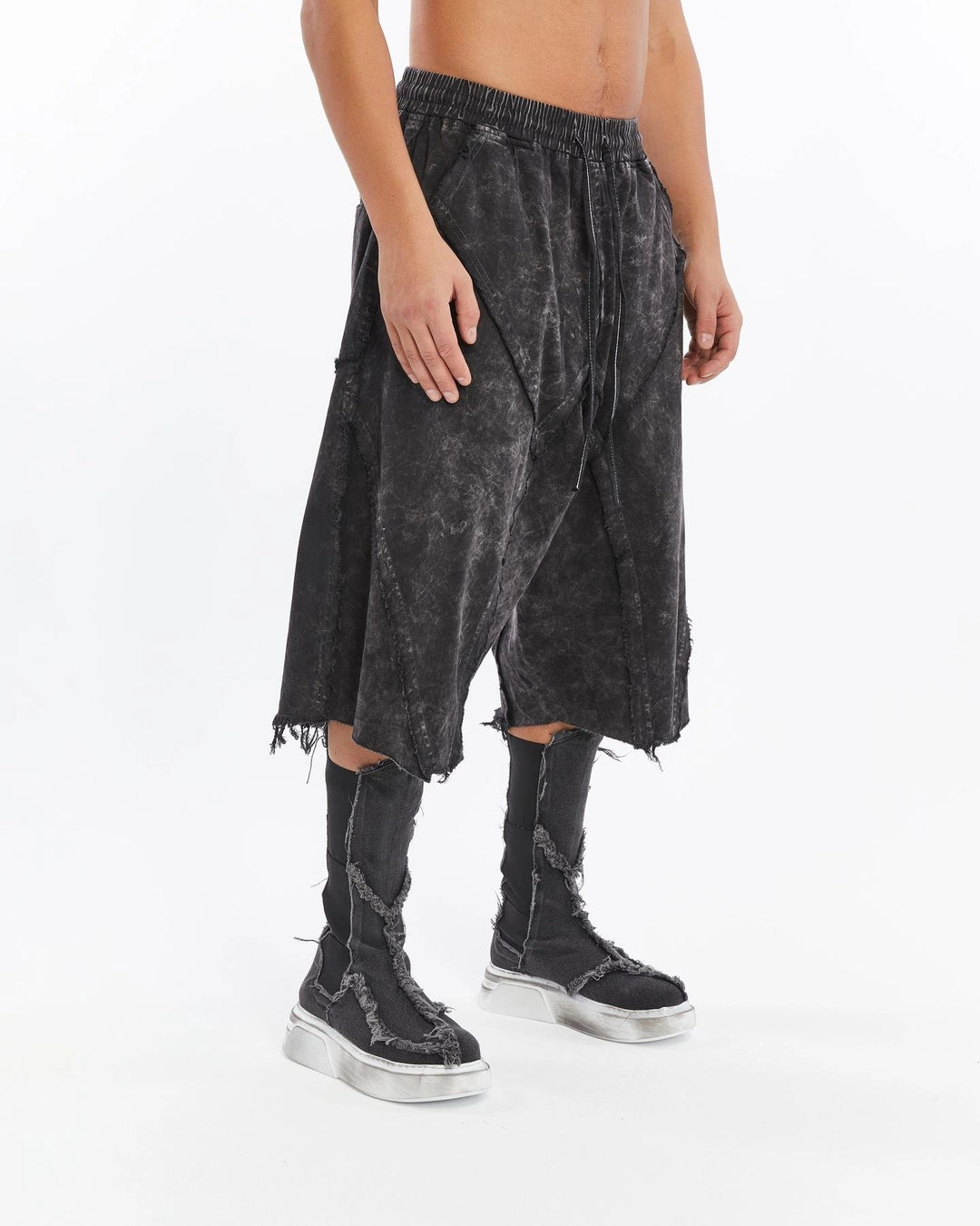 ACID BLACK DIRTY SEWING CAPRI