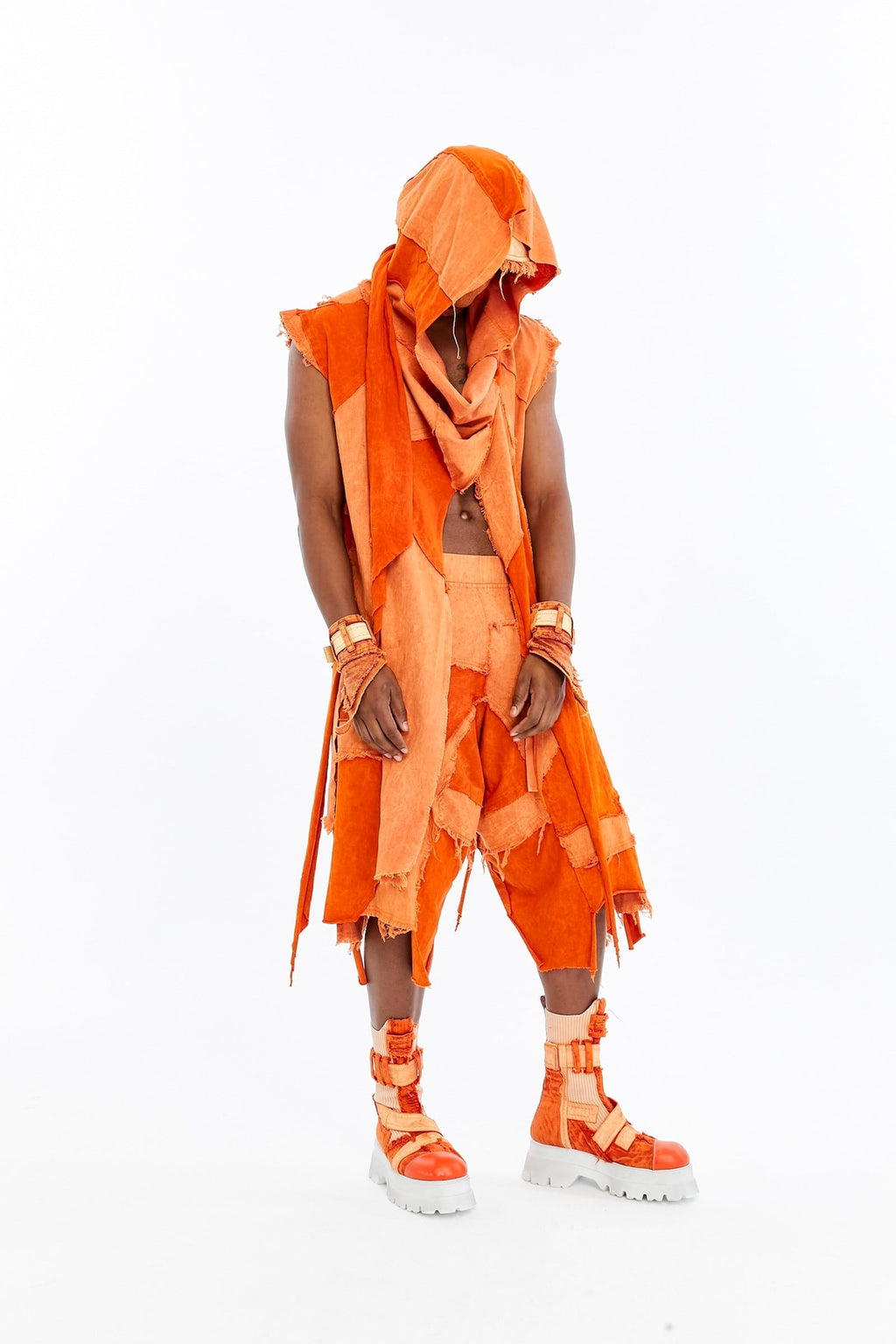 DIVIDE VEST