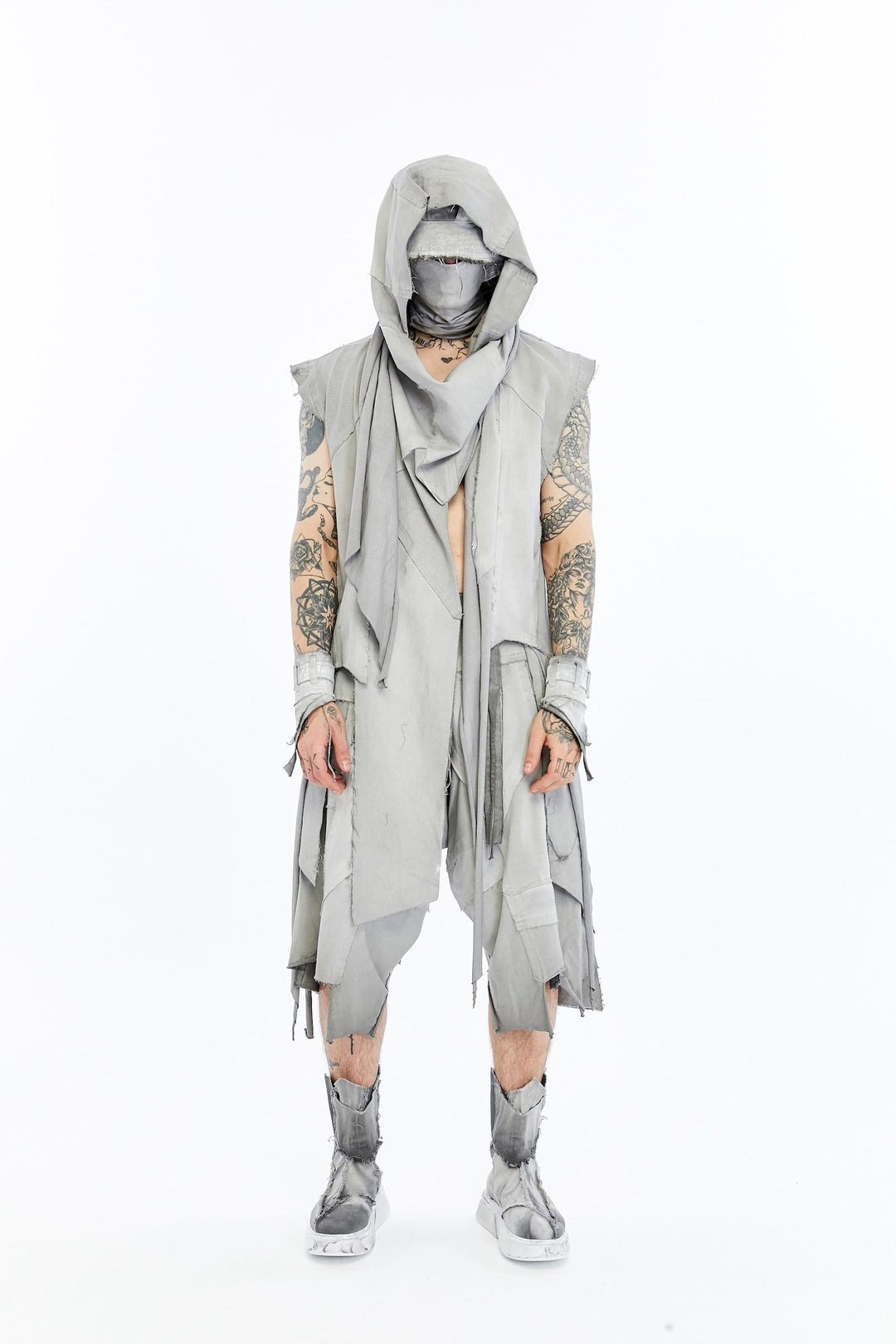 DIVIDE VEST