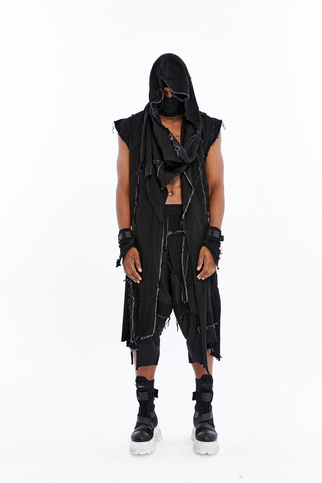 DIVIDE VEST