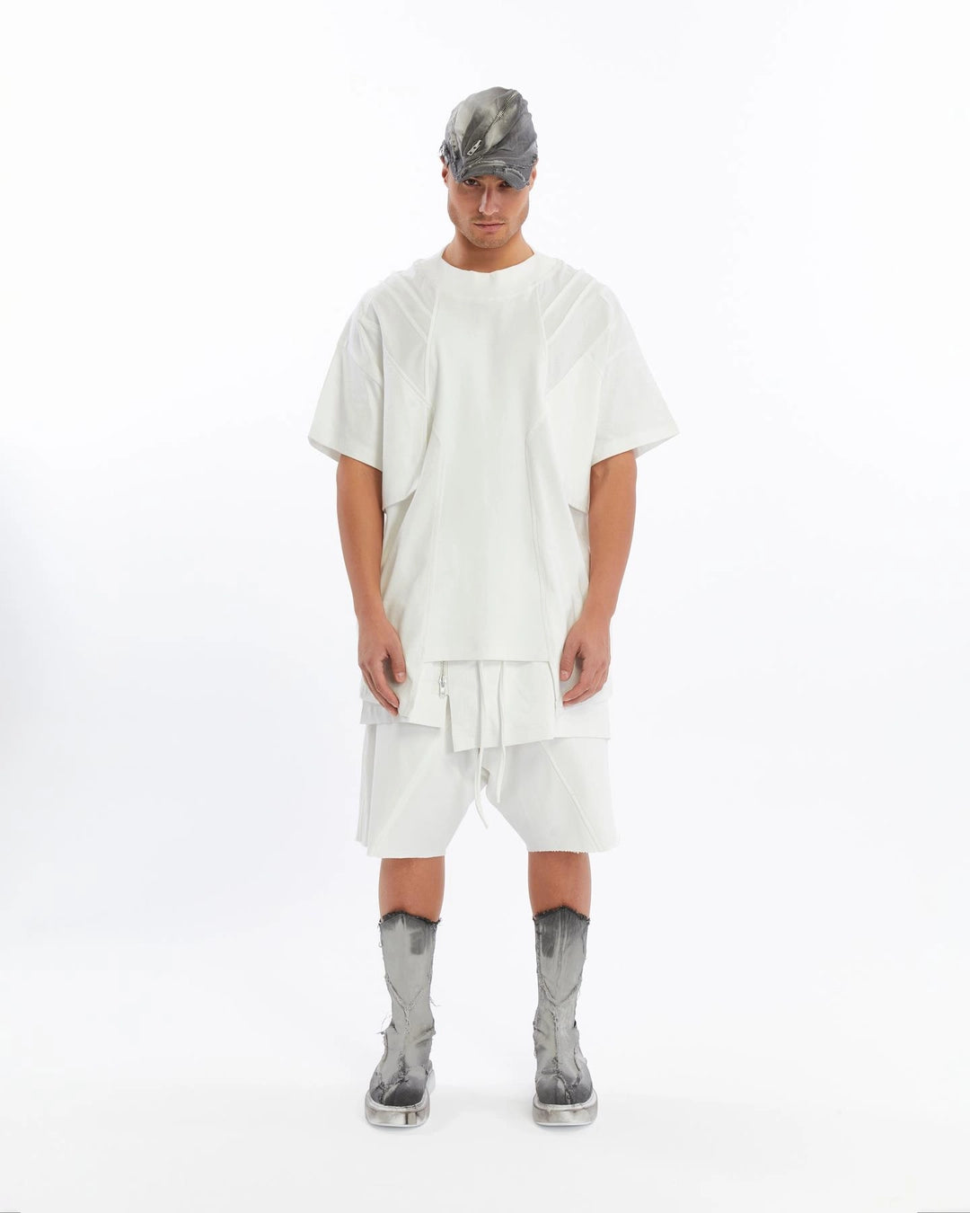 WHITE DOUBLE FLAP CAPRI