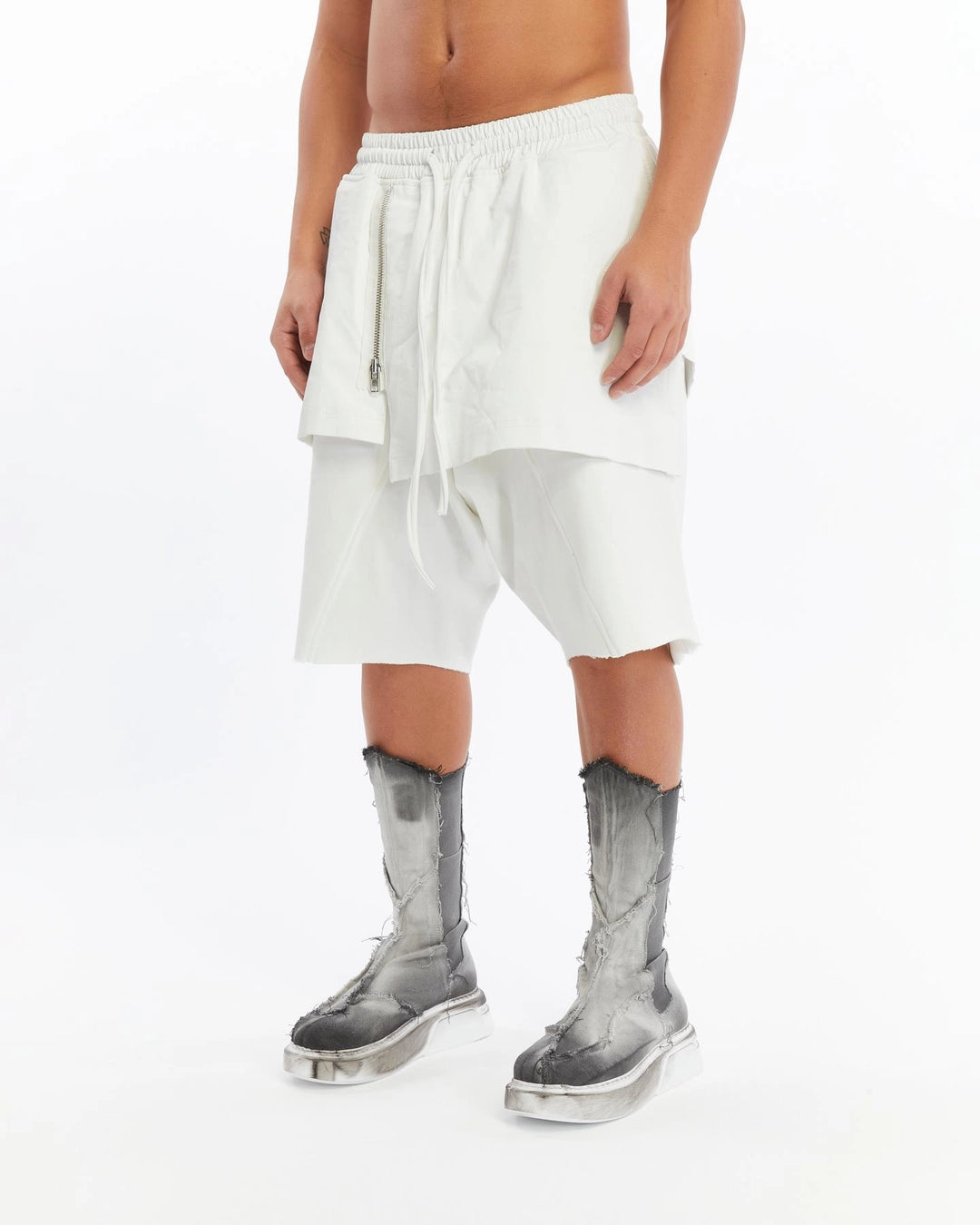 WHITE DOUBLE FLAP CAPRI