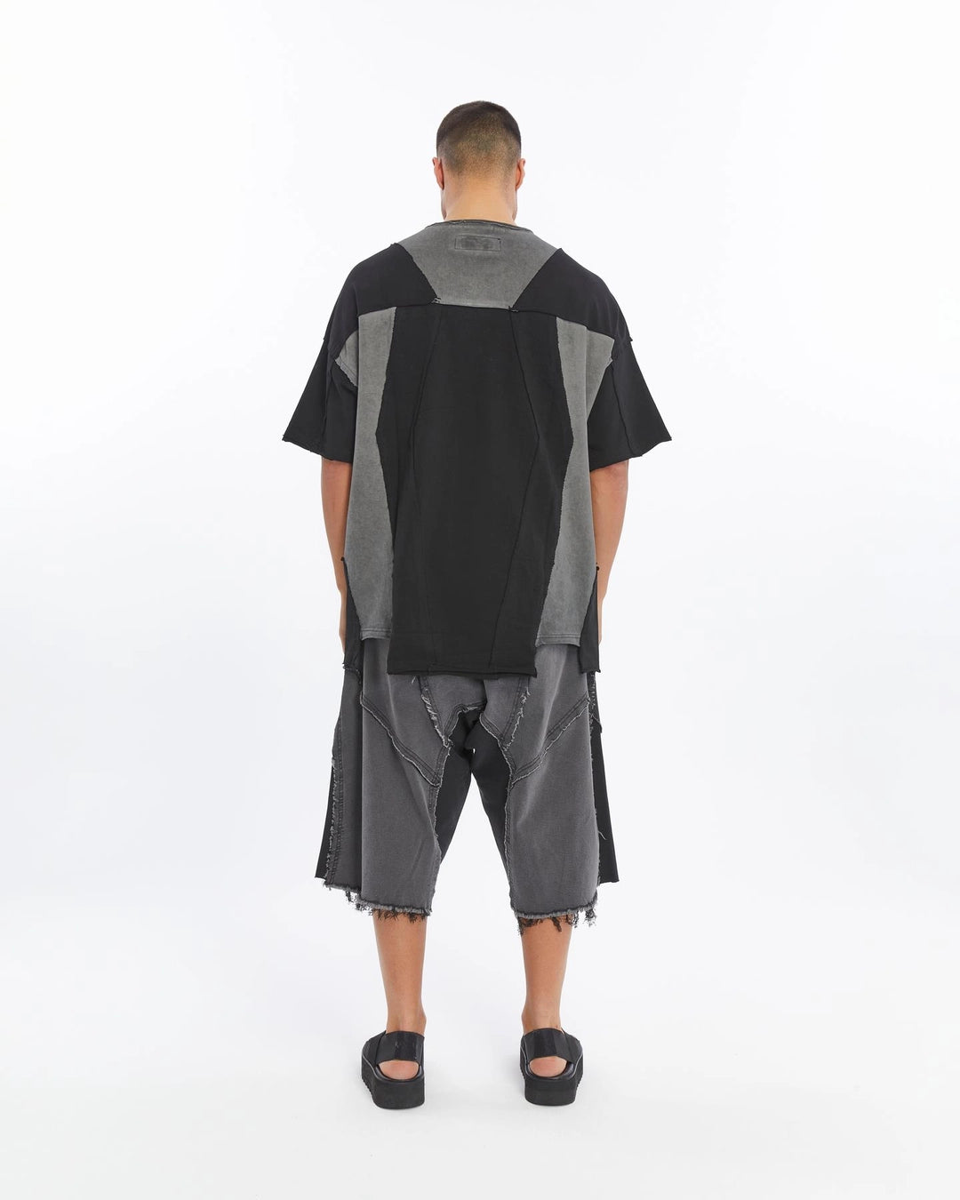 DARK GREY GEOMETRIC SHAPED T-SHIRT