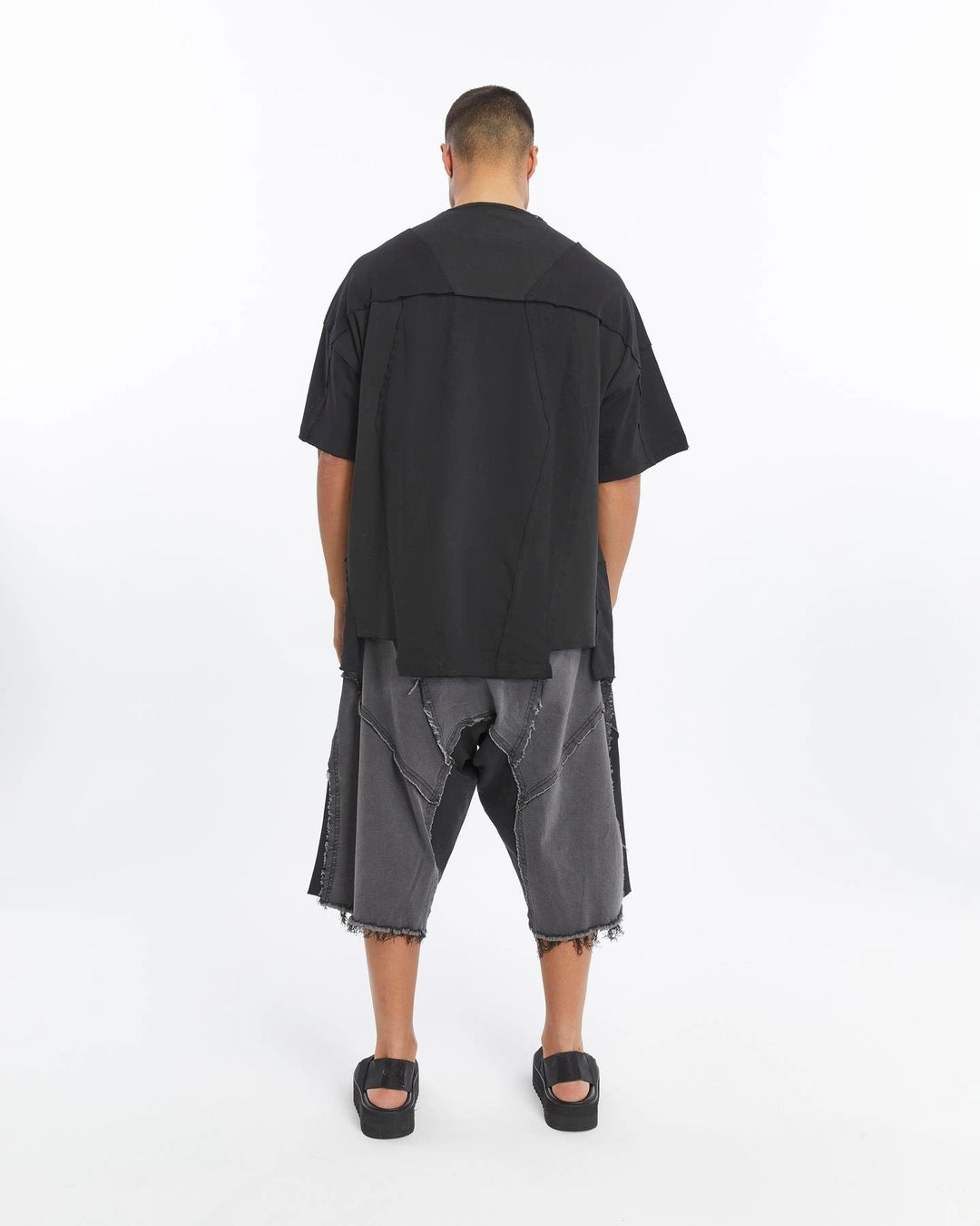 BLACK GEOMETRIC SHAPED T-SHIRT