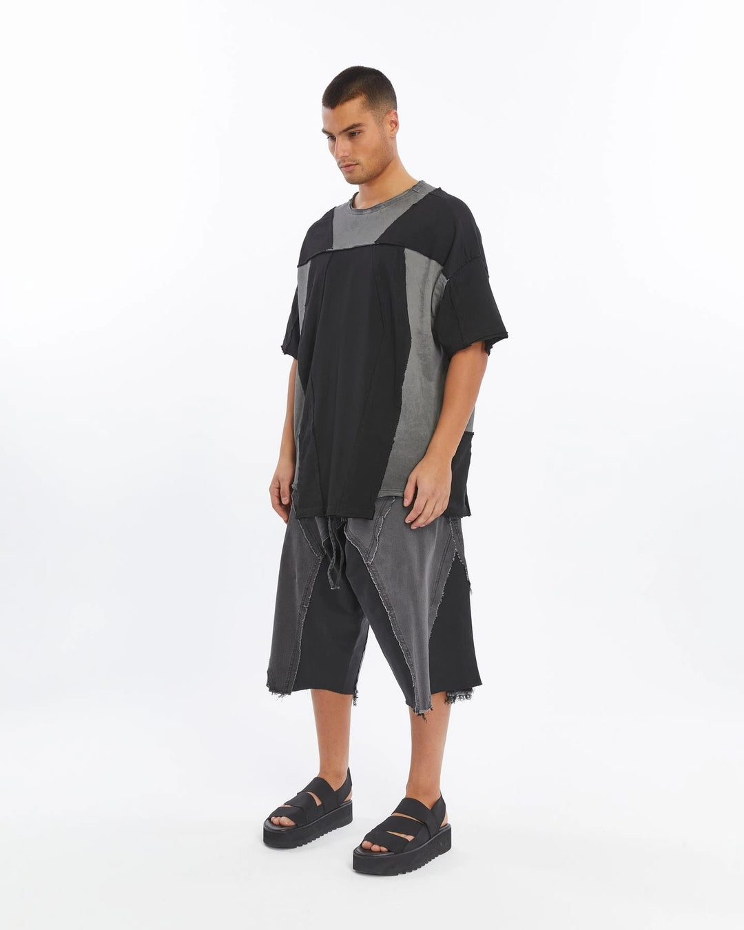 DARK GREY GEOMETRIC SHAPED T-SHIRT