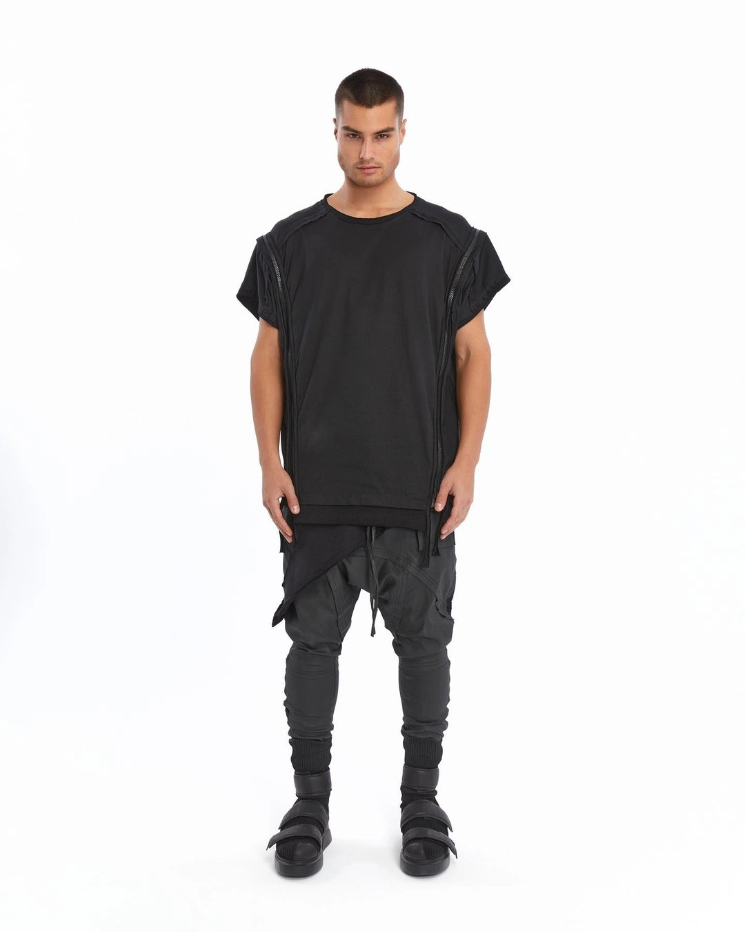 BLACK LONG ZIPPER T-SHIRT
