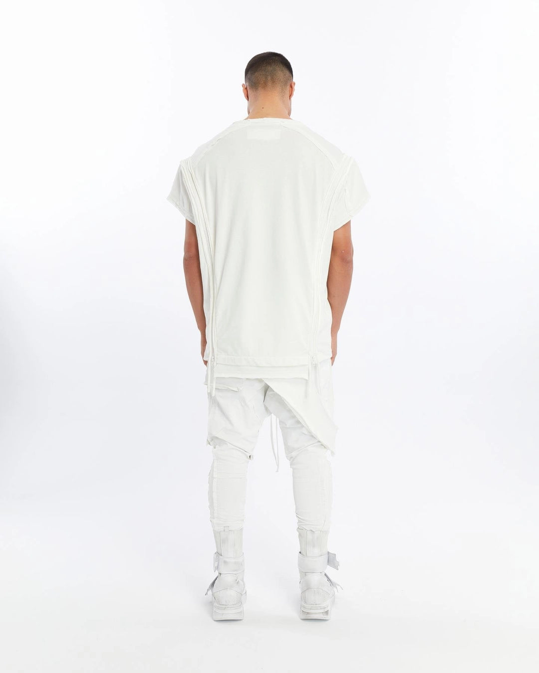 WHITE LONG ZIPPER T-SHIRT