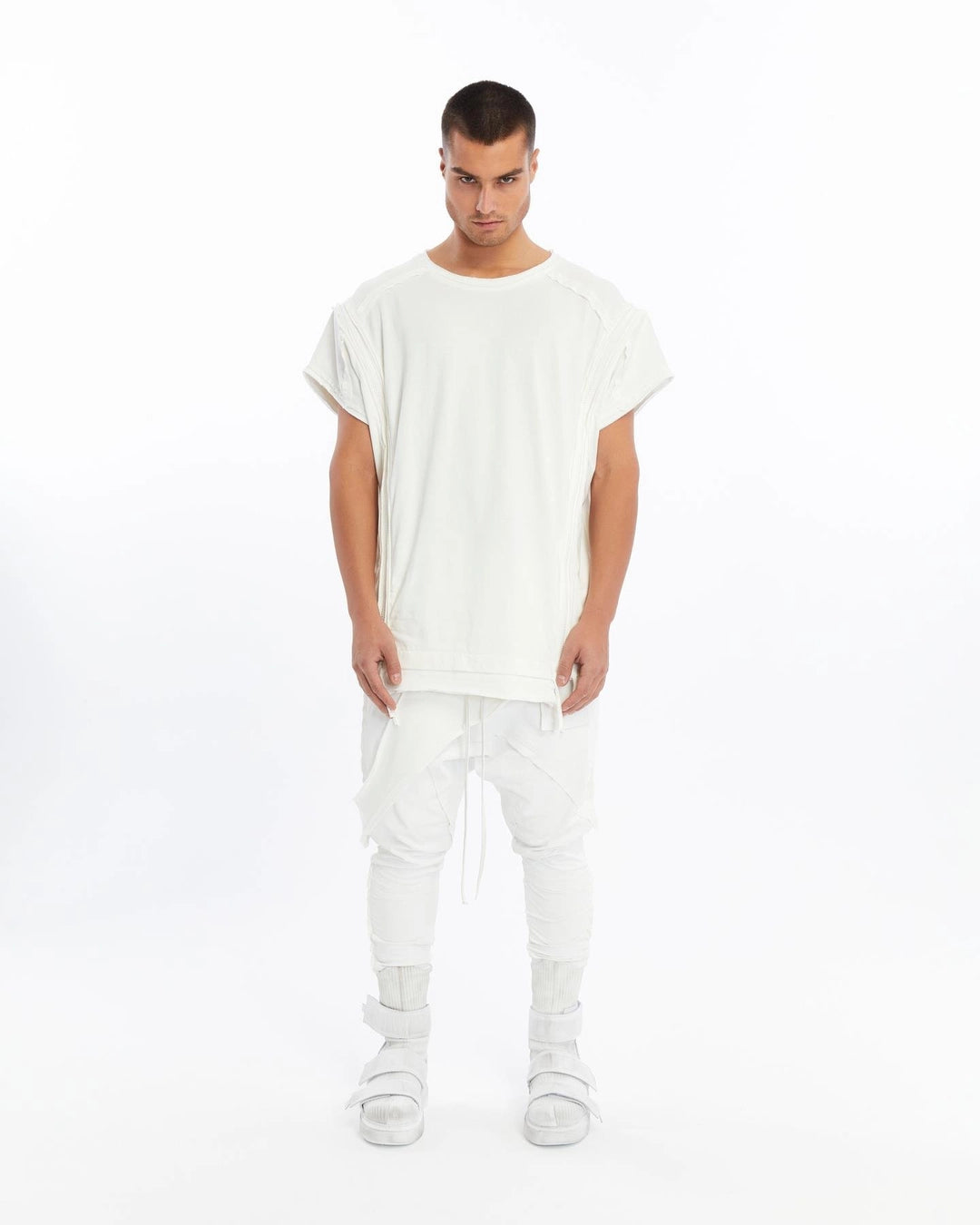 WHITE LONG ZIPPER T-SHIRT