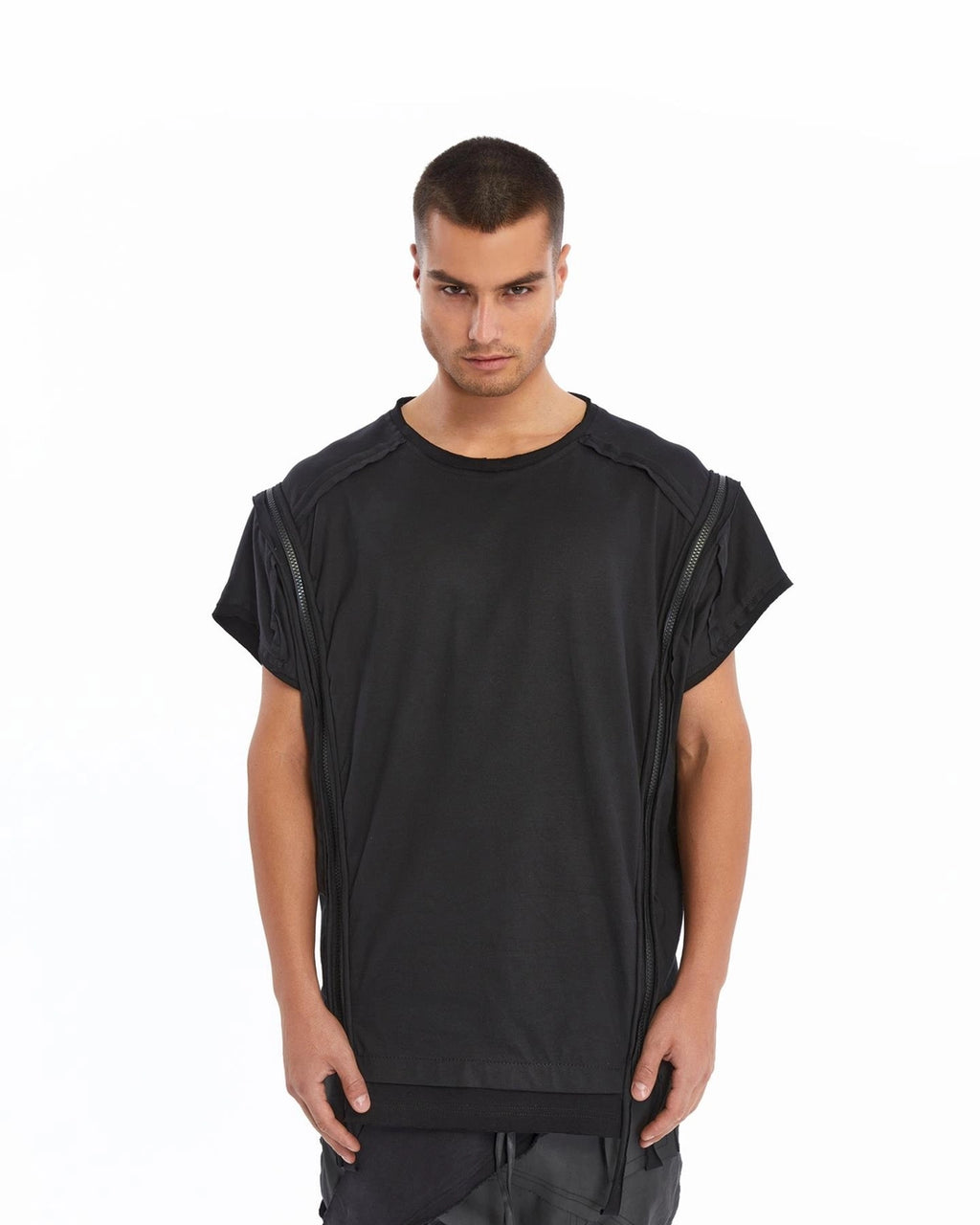 BLACK LONG ZIPPER T-SHIRT