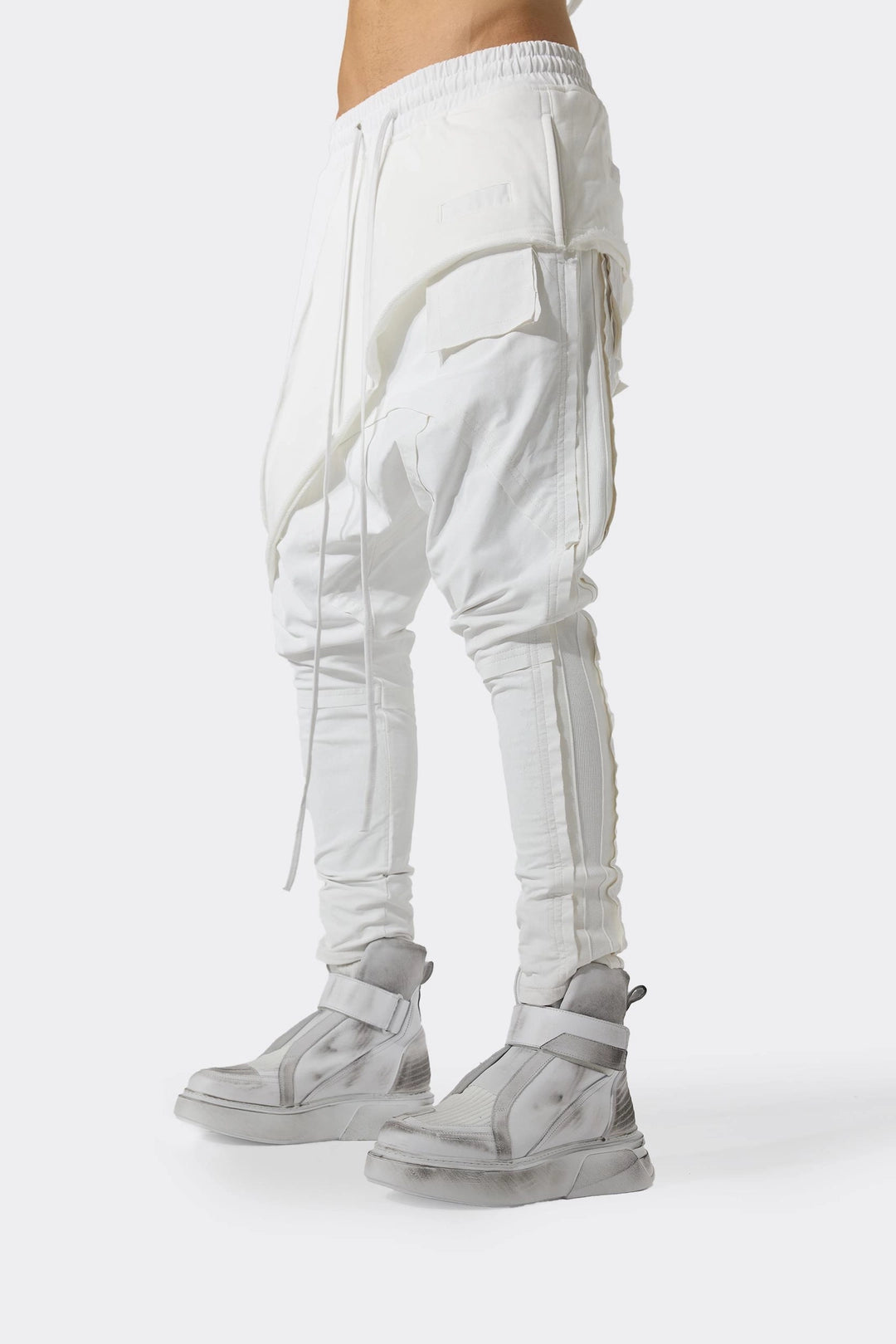 WHITE PIECED PANT