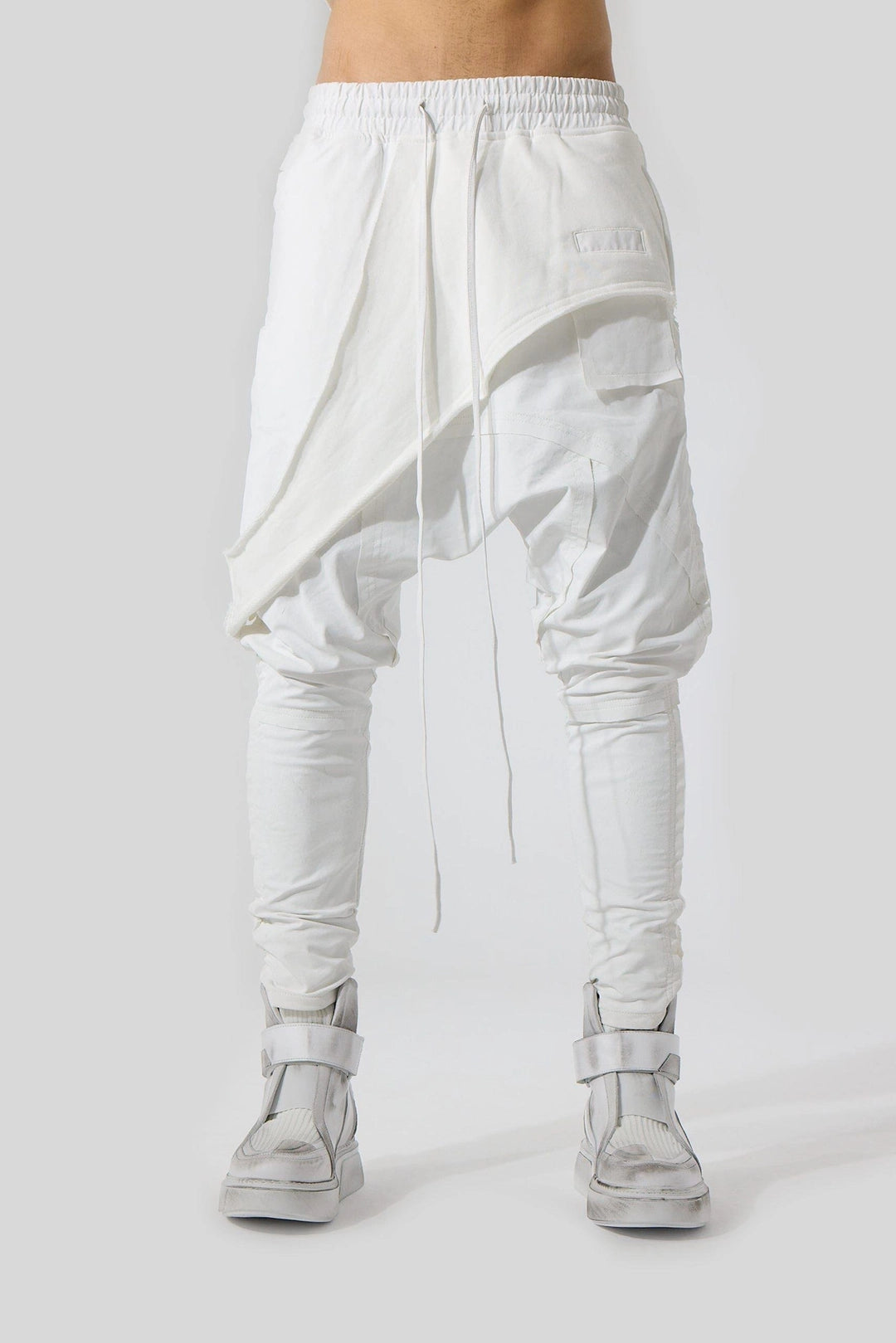 WHITE PIECED PANT