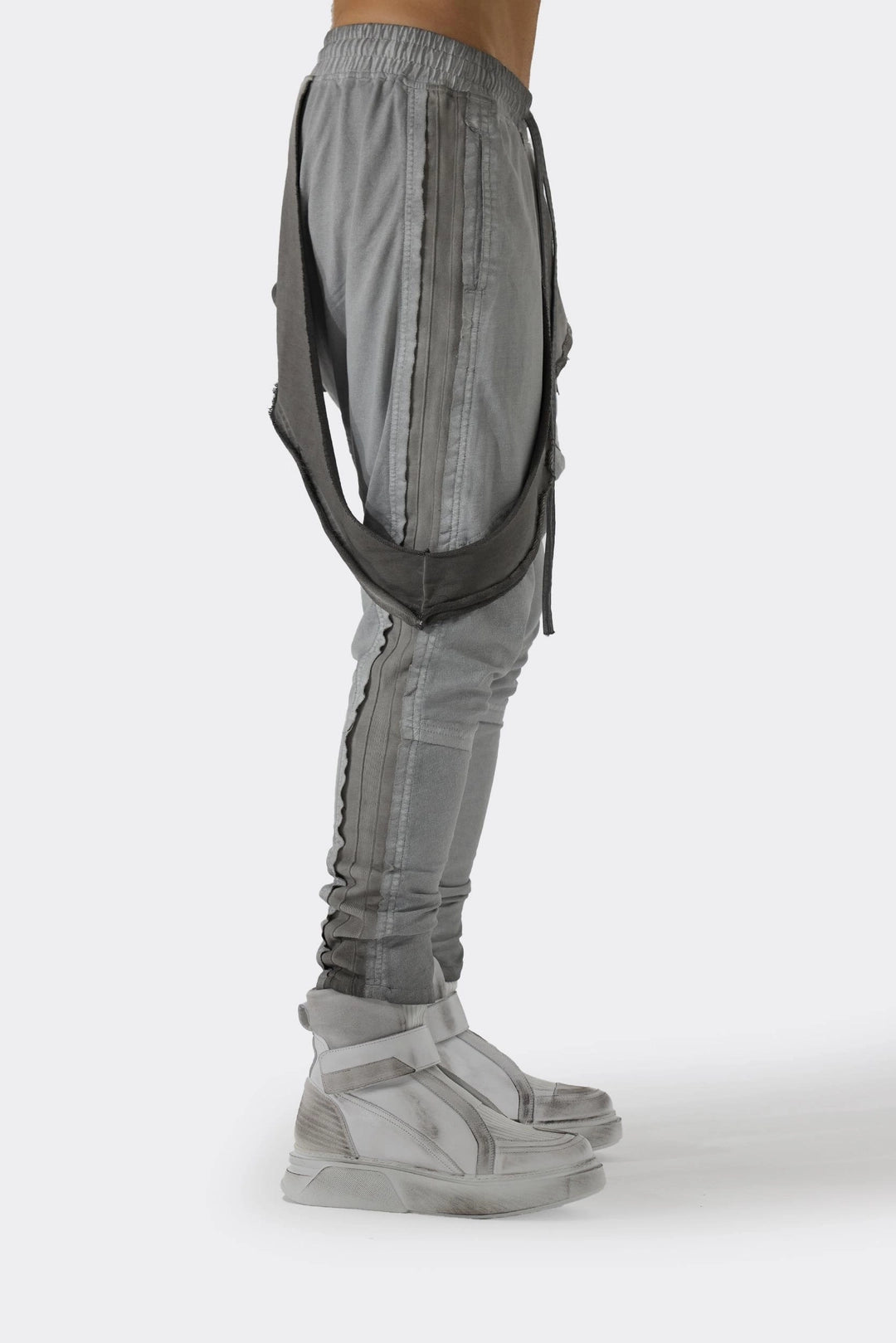 GREY PIECED PANT