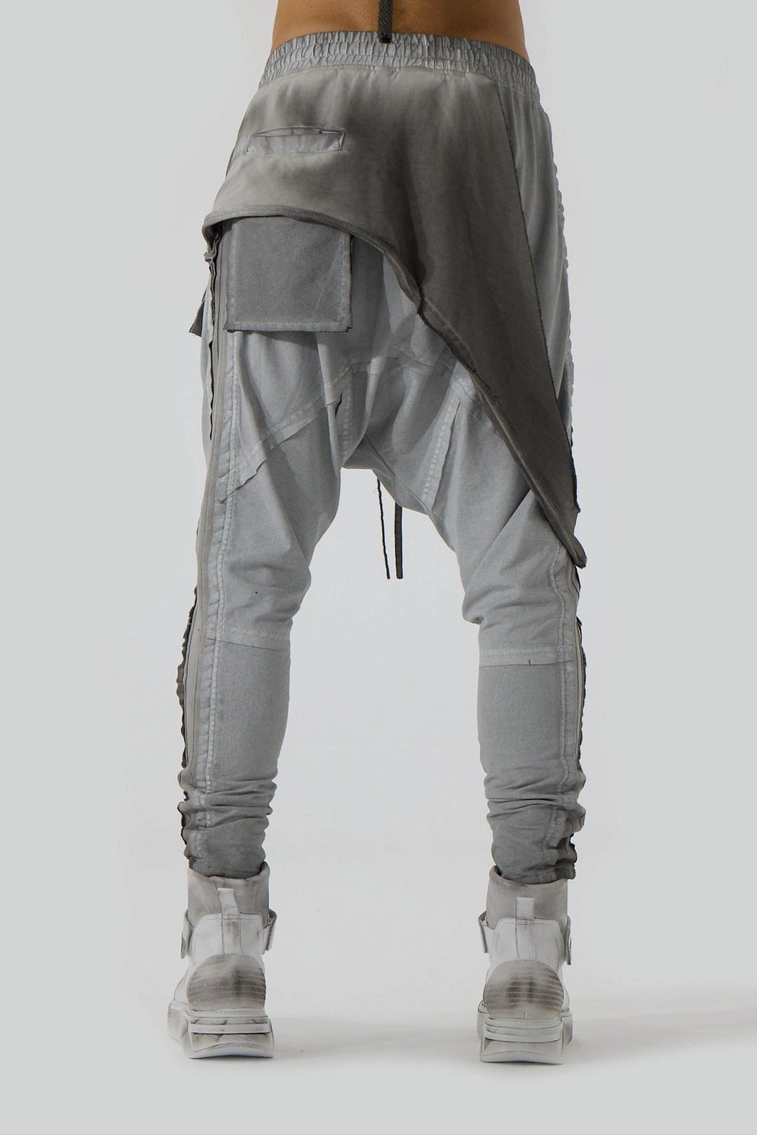 GREY PIECED PANT