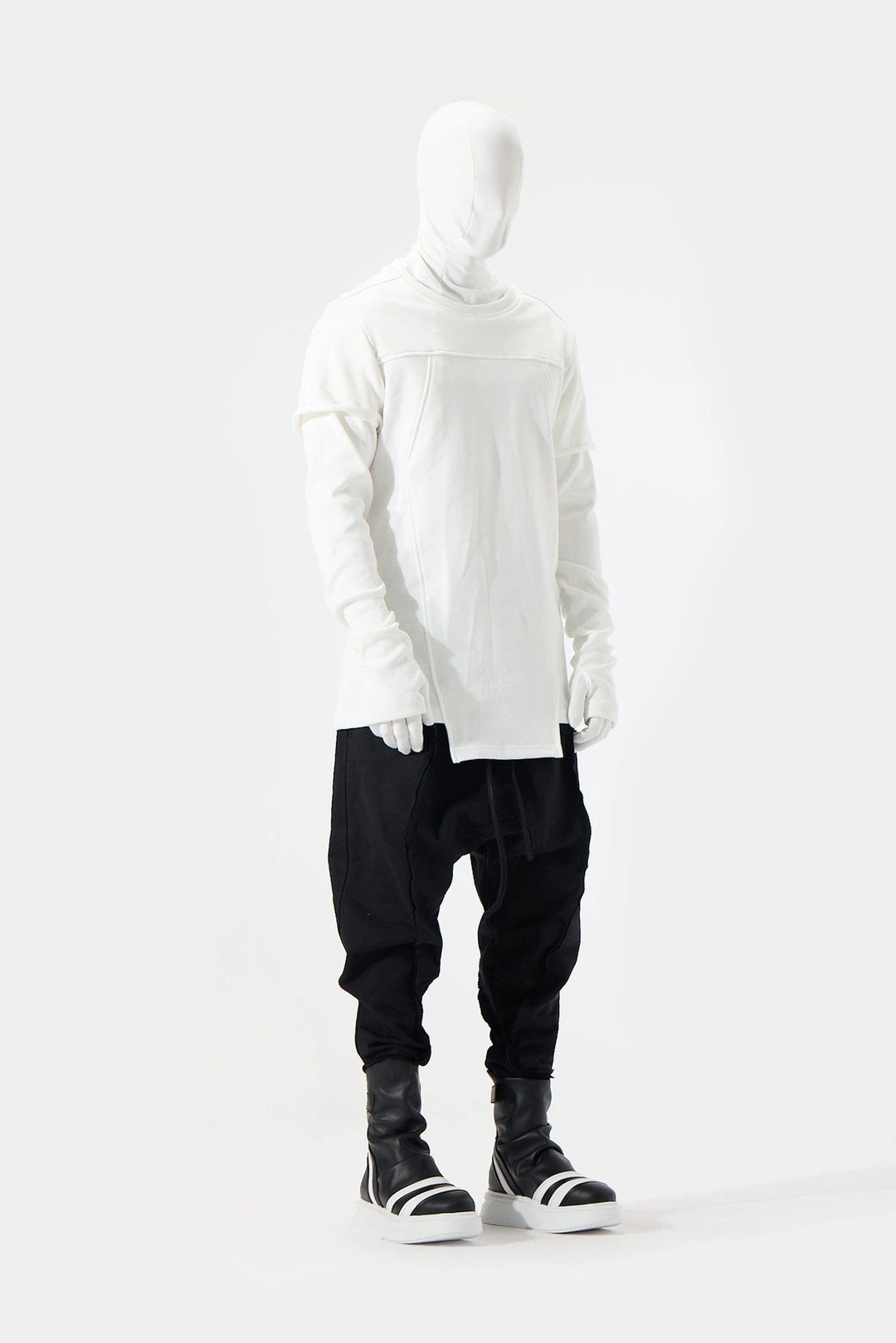 WHITE PIECED SWEATSHIRT