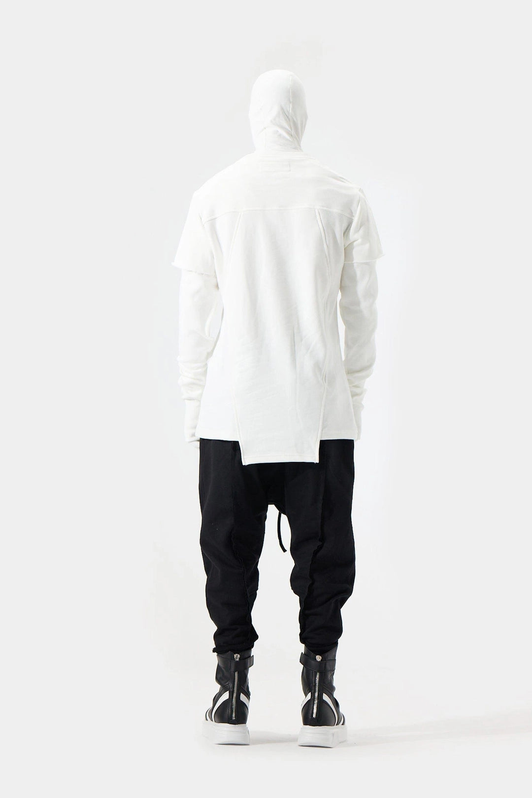WHITE PIECED SWEATSHIRT