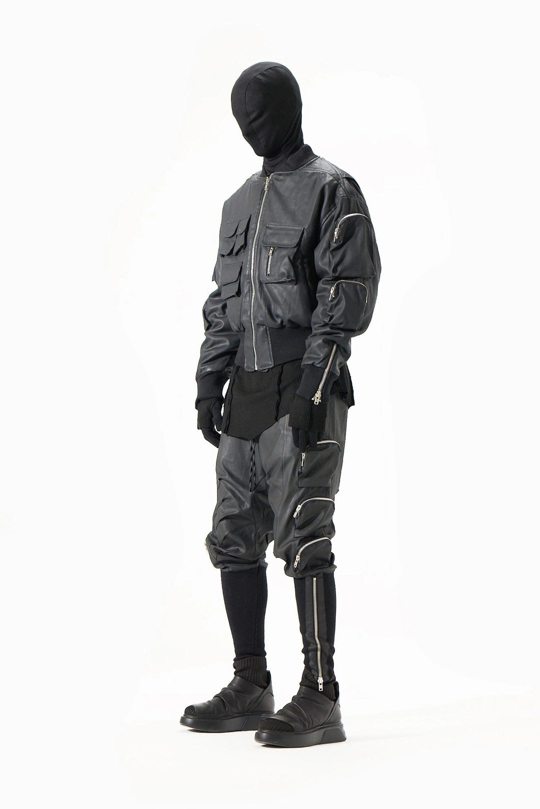 COATED BLACK POCKETS BOMBER JACKET